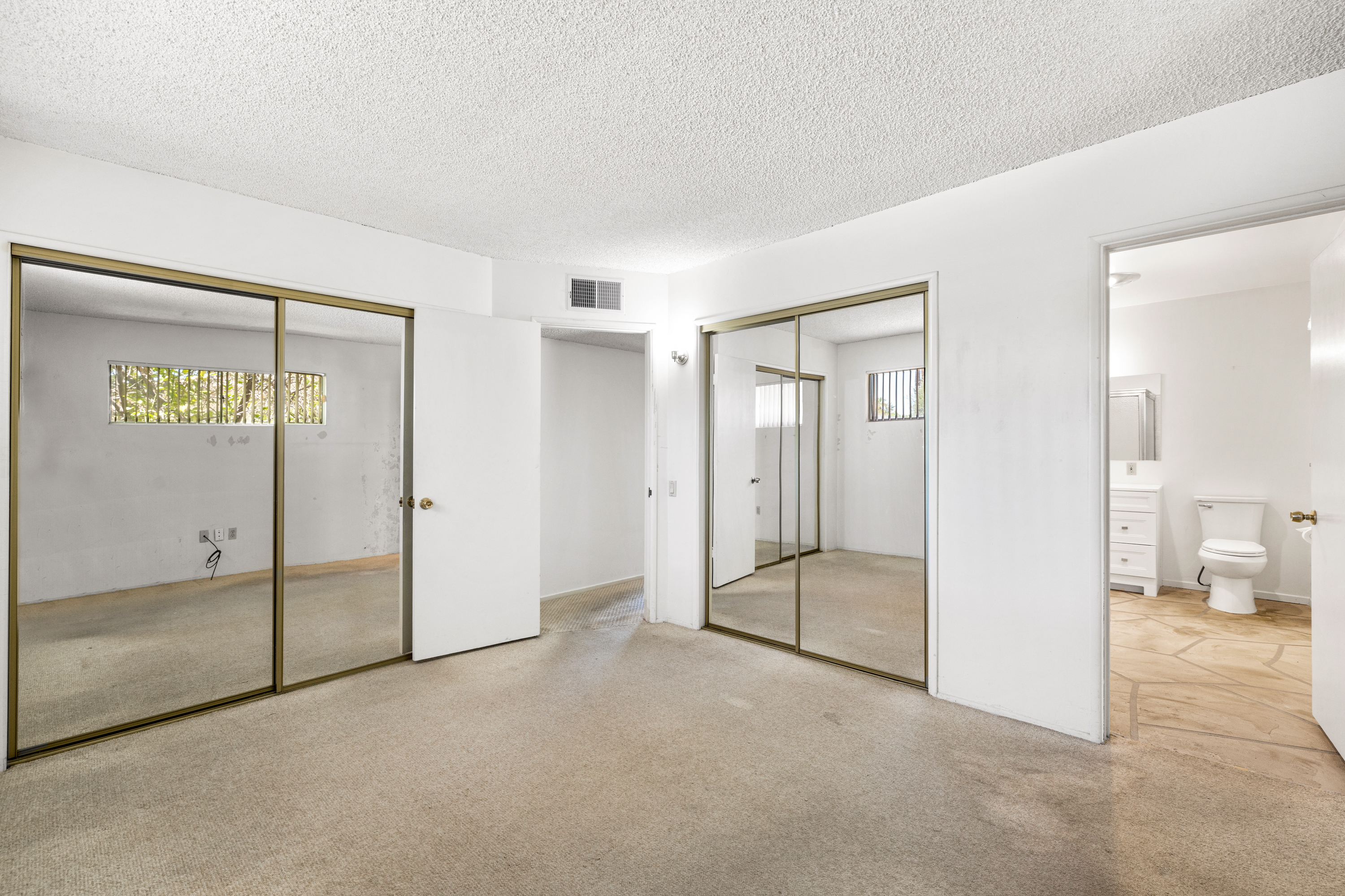 1977 Ana Maria Place 