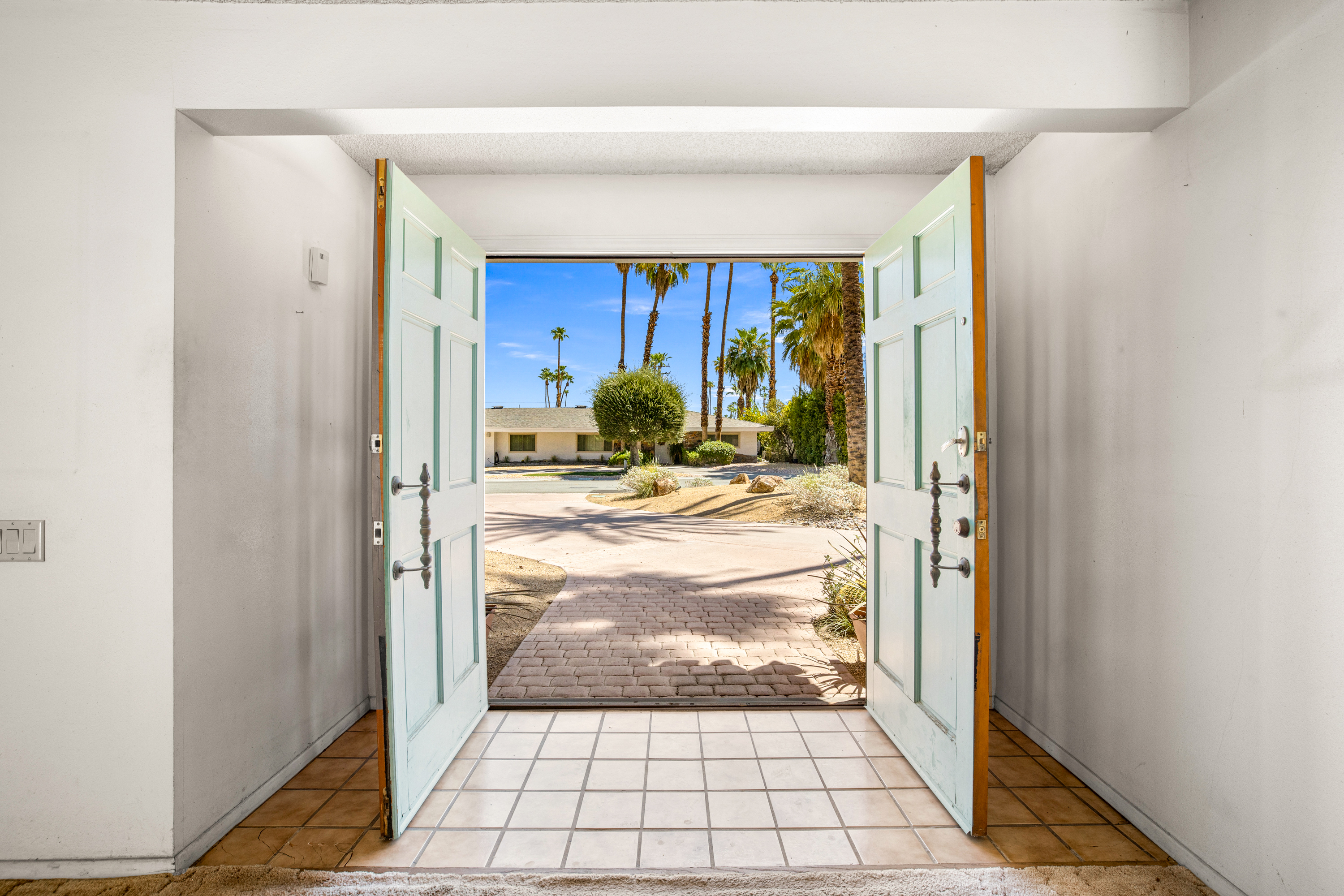 1977 Ana Maria Place 