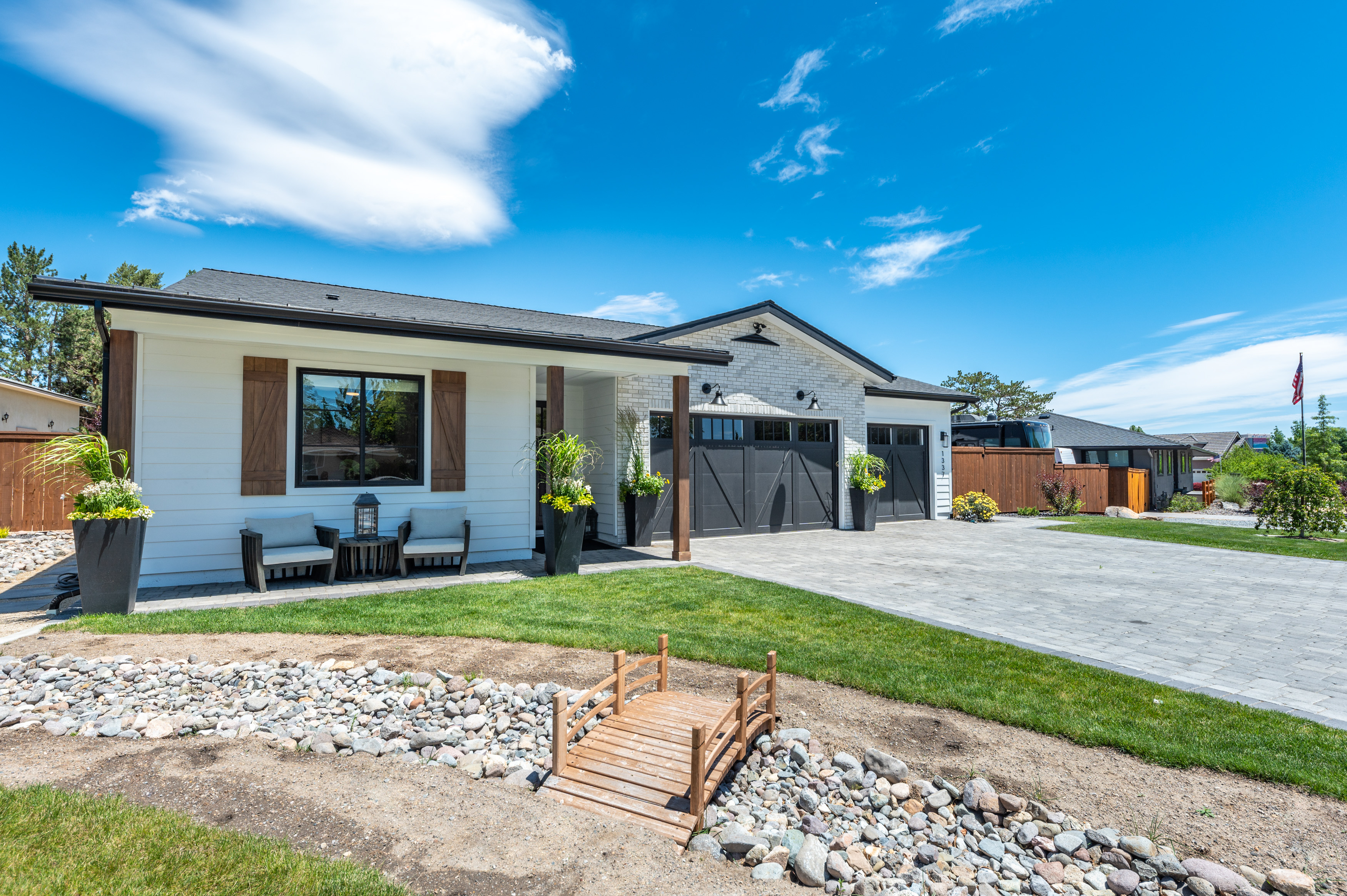 1337 Manzanita Ln.