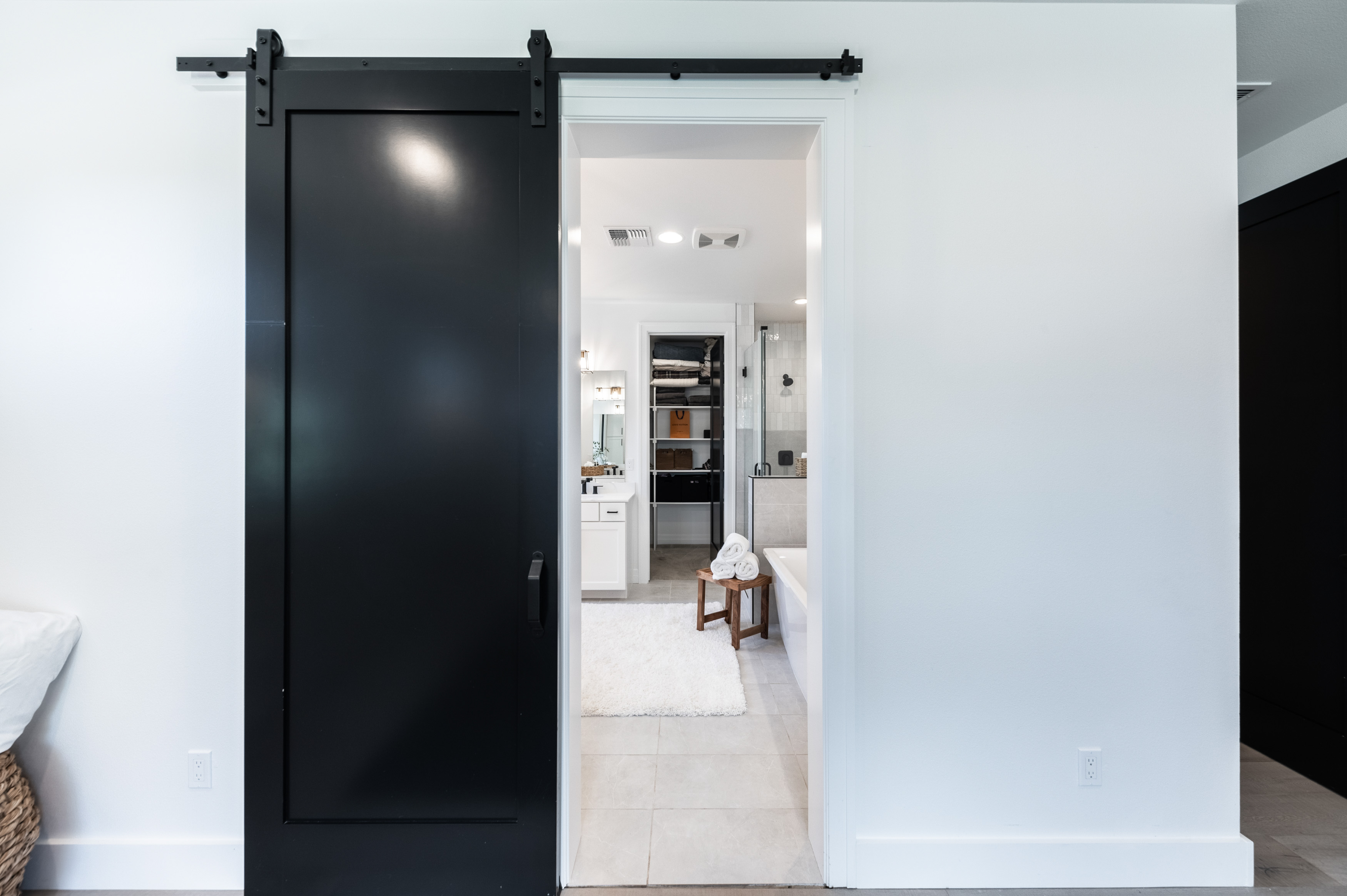 1337 Manzanita Ln.