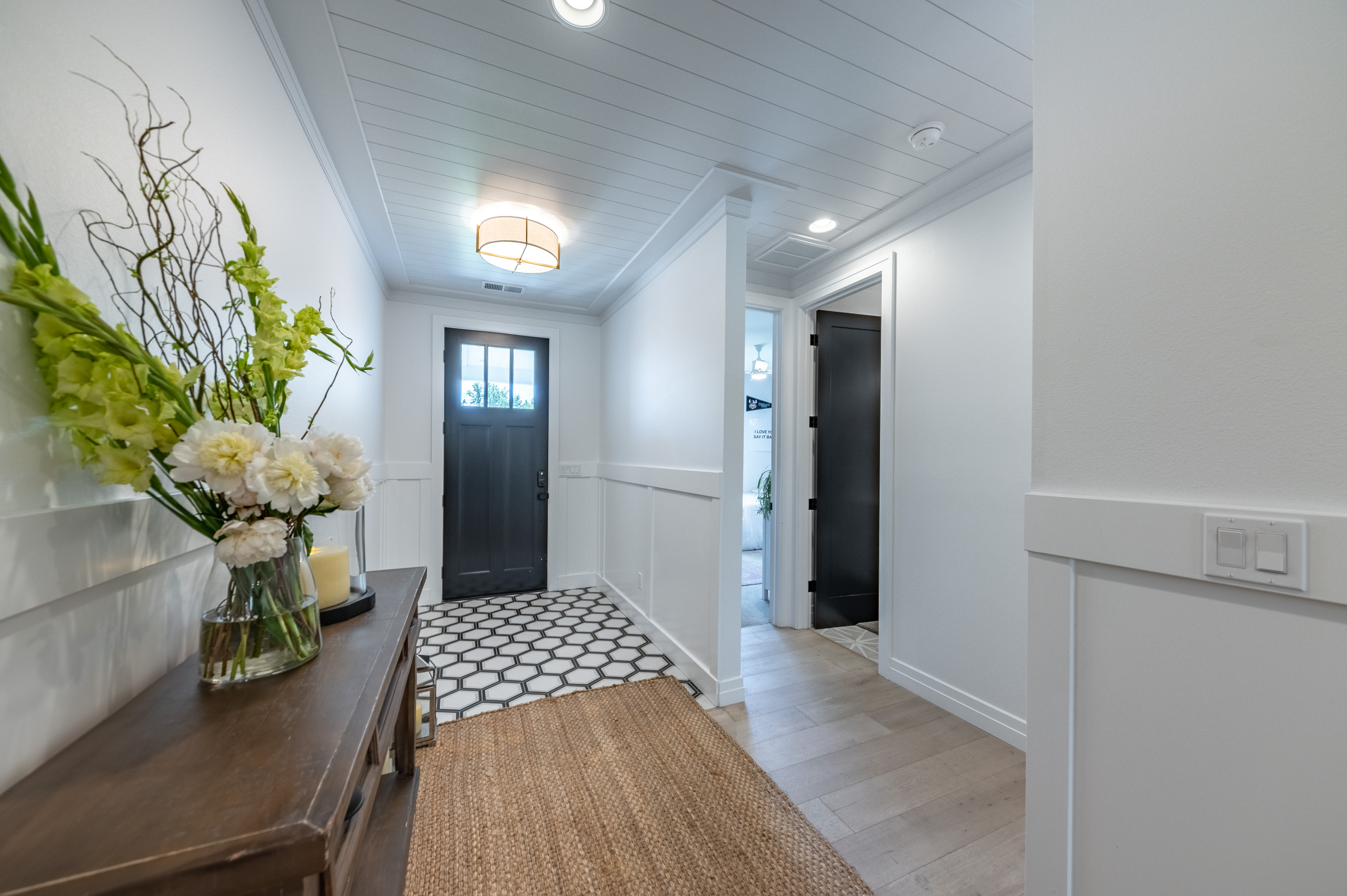 1337 Manzanita Ln.