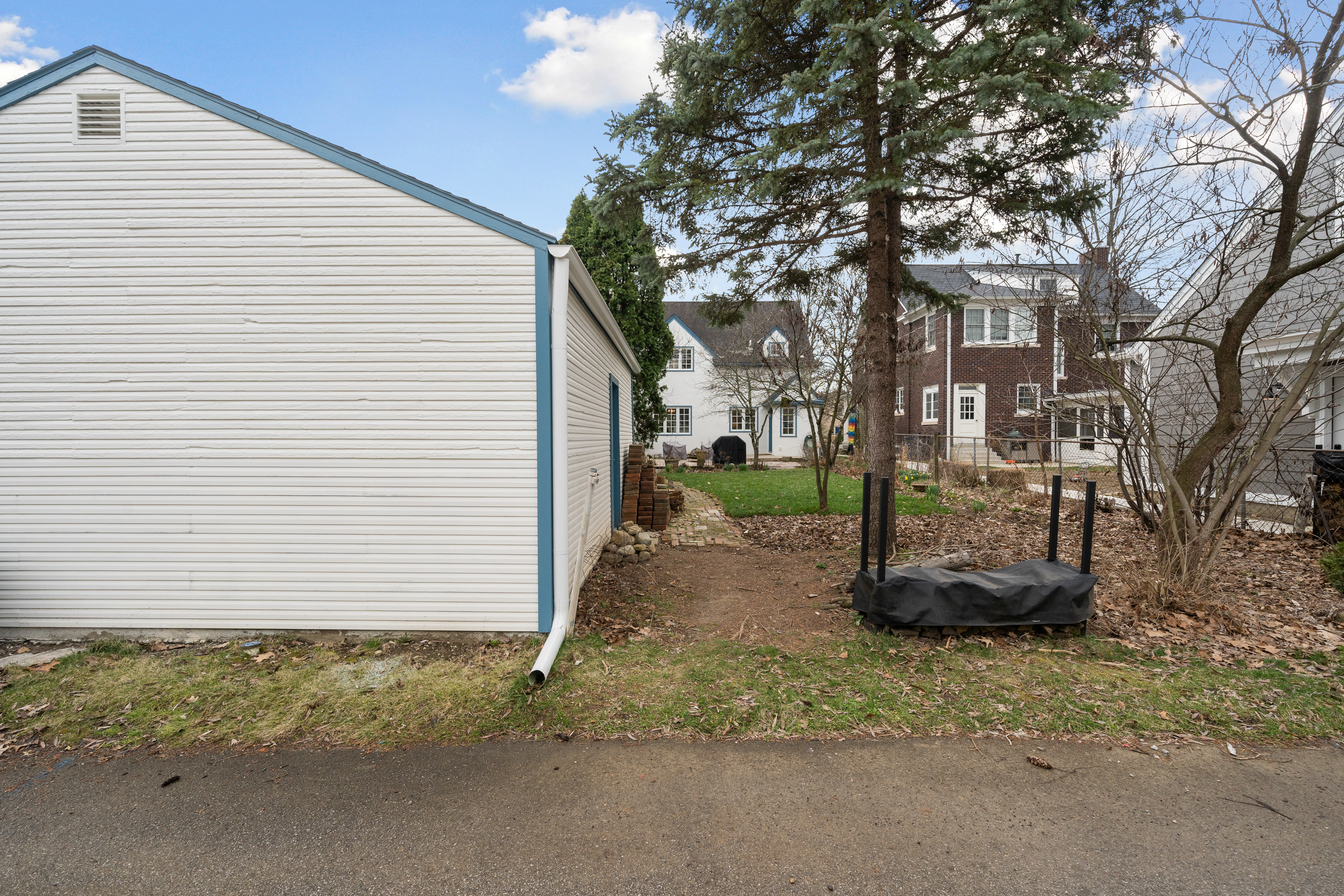 2410 Bryden Road