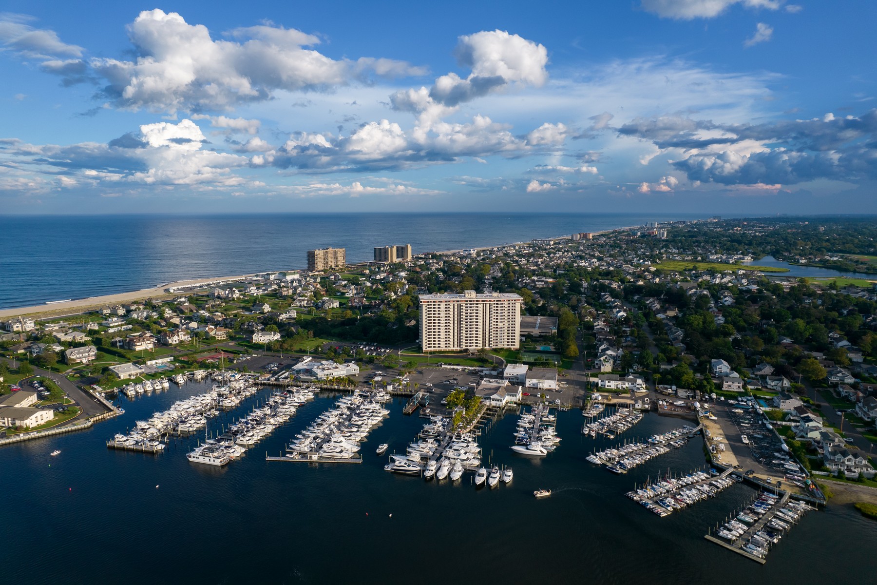 1 Channel Club Dr Unit 408