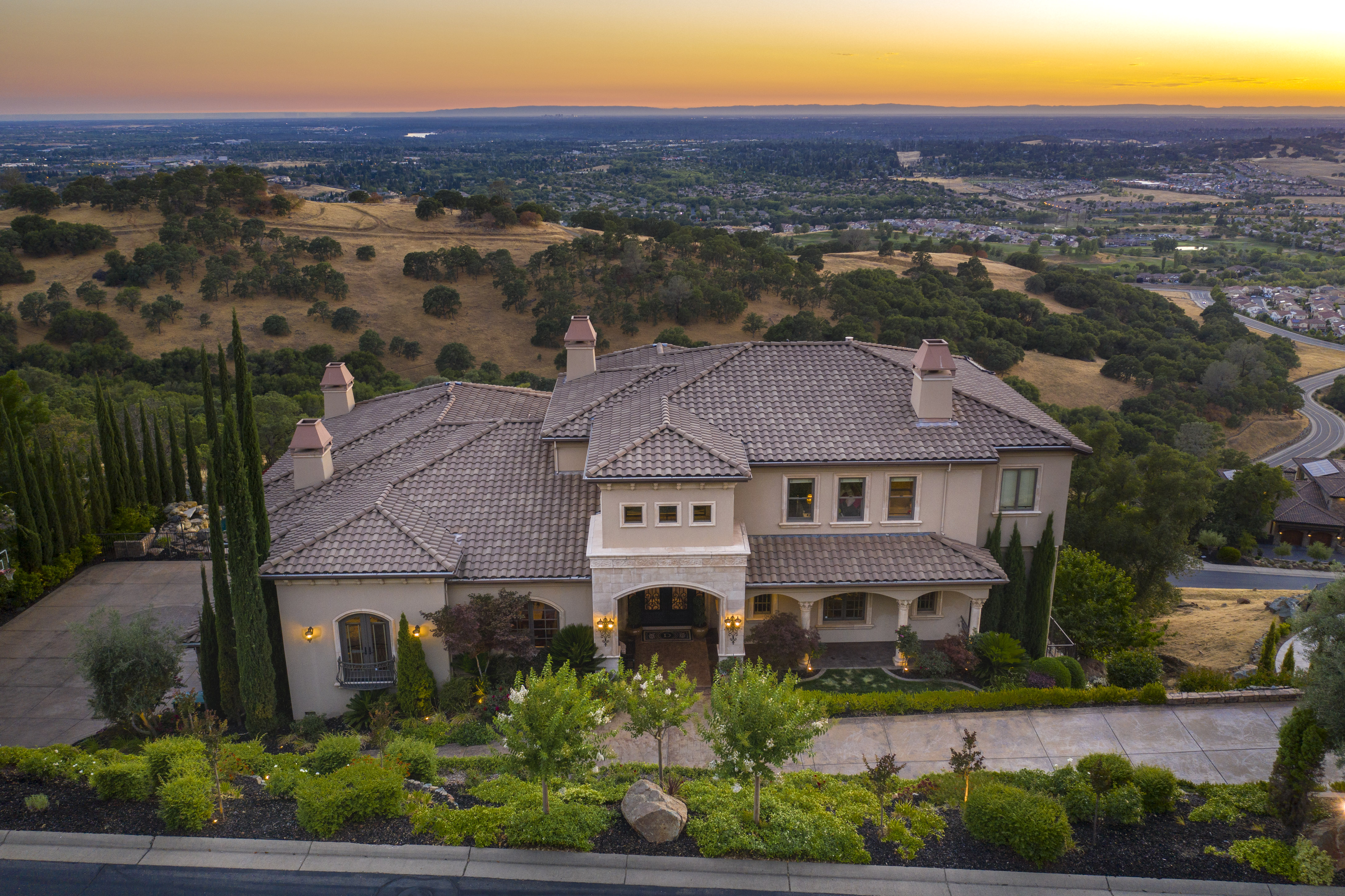 4592 Carmen Drive