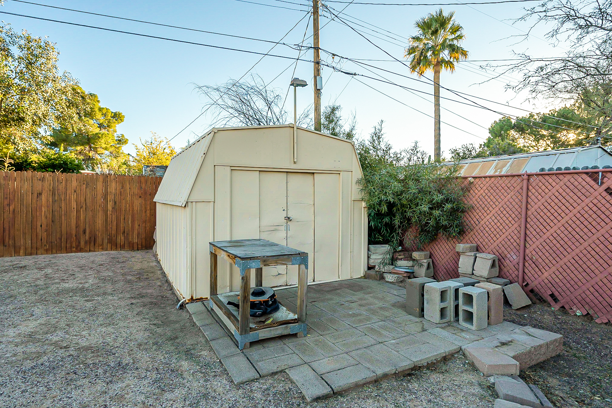 4052 E Santa Barbara Avenue