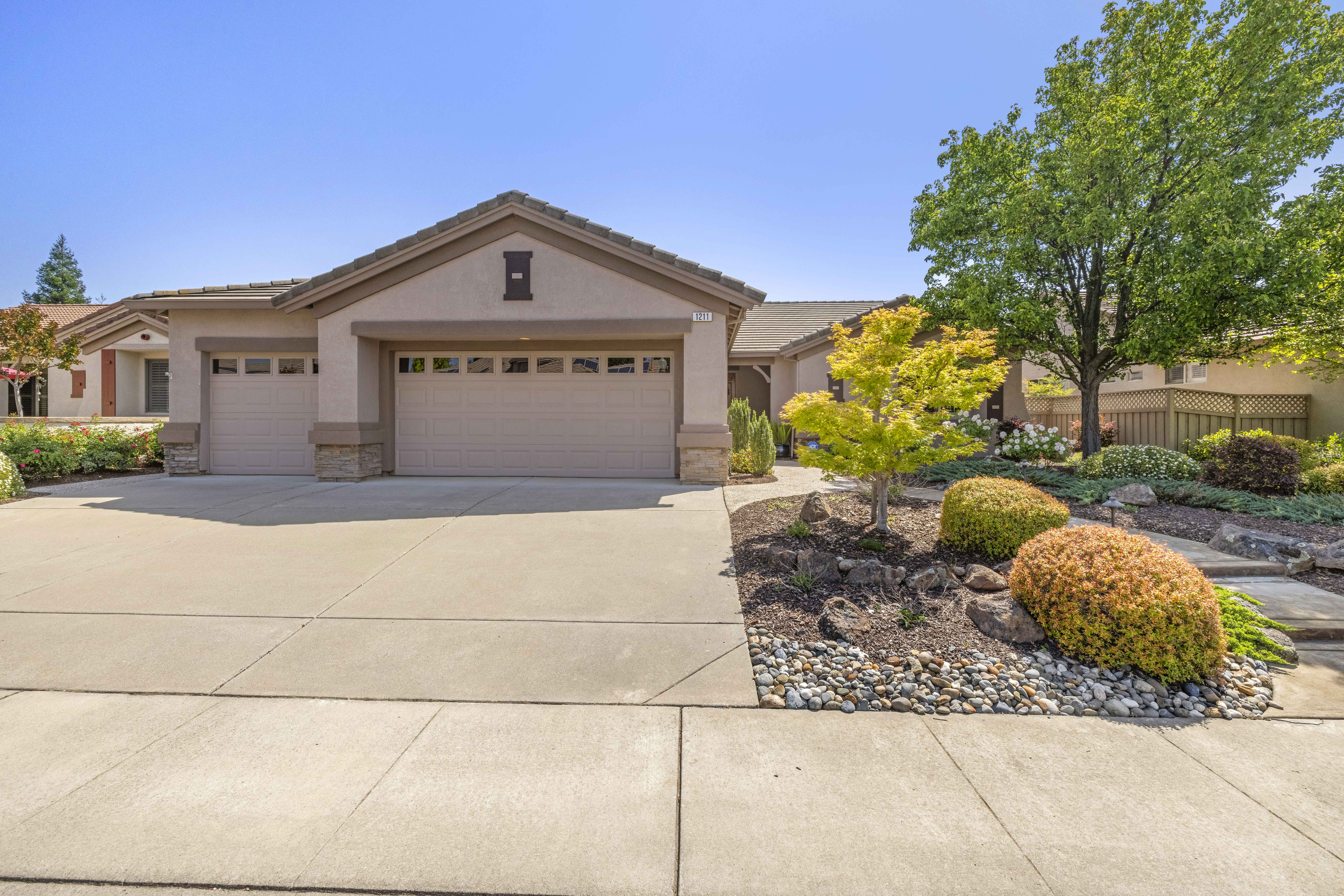 1211 Picket Fence Lane