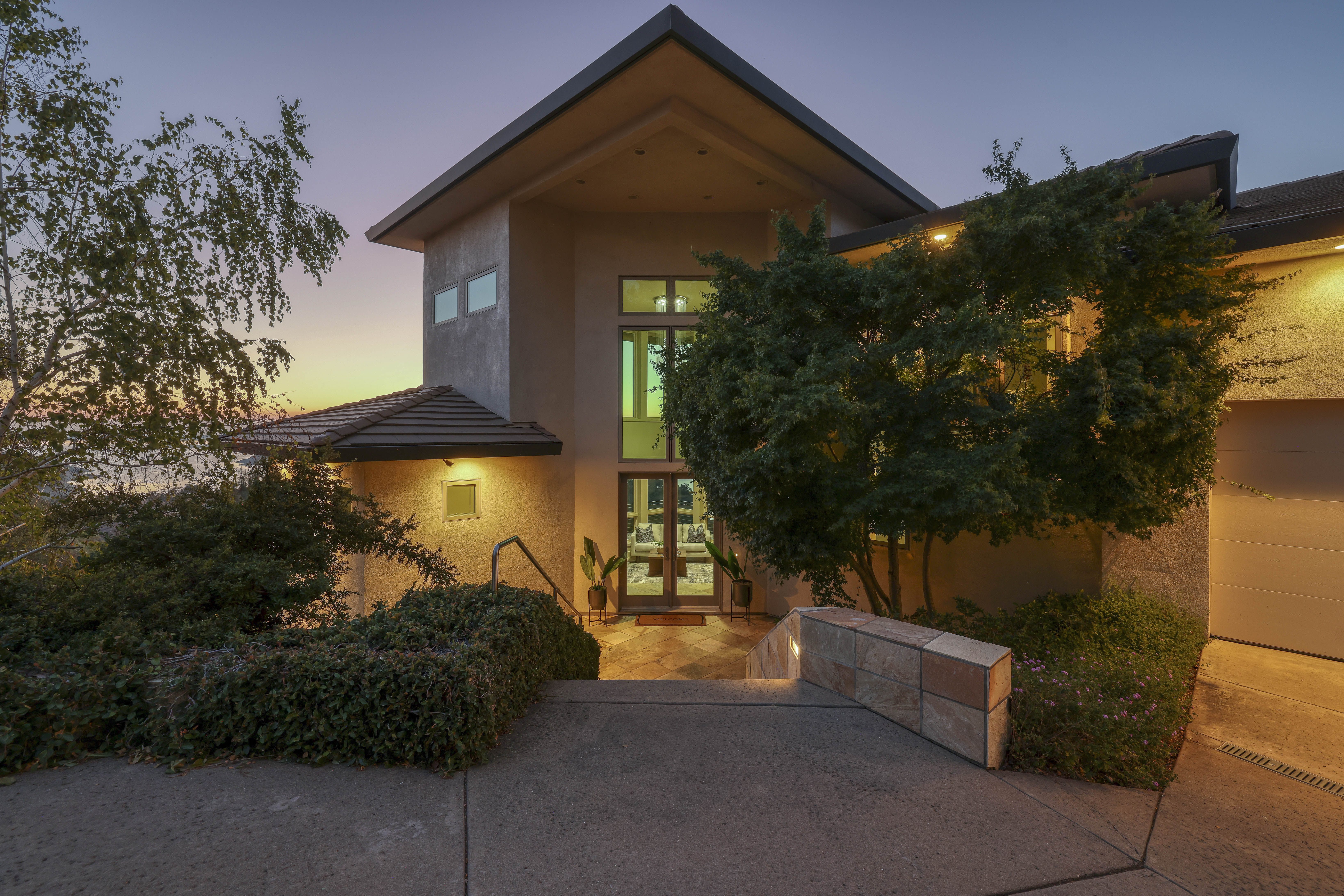 1108 La Sierra Drive
