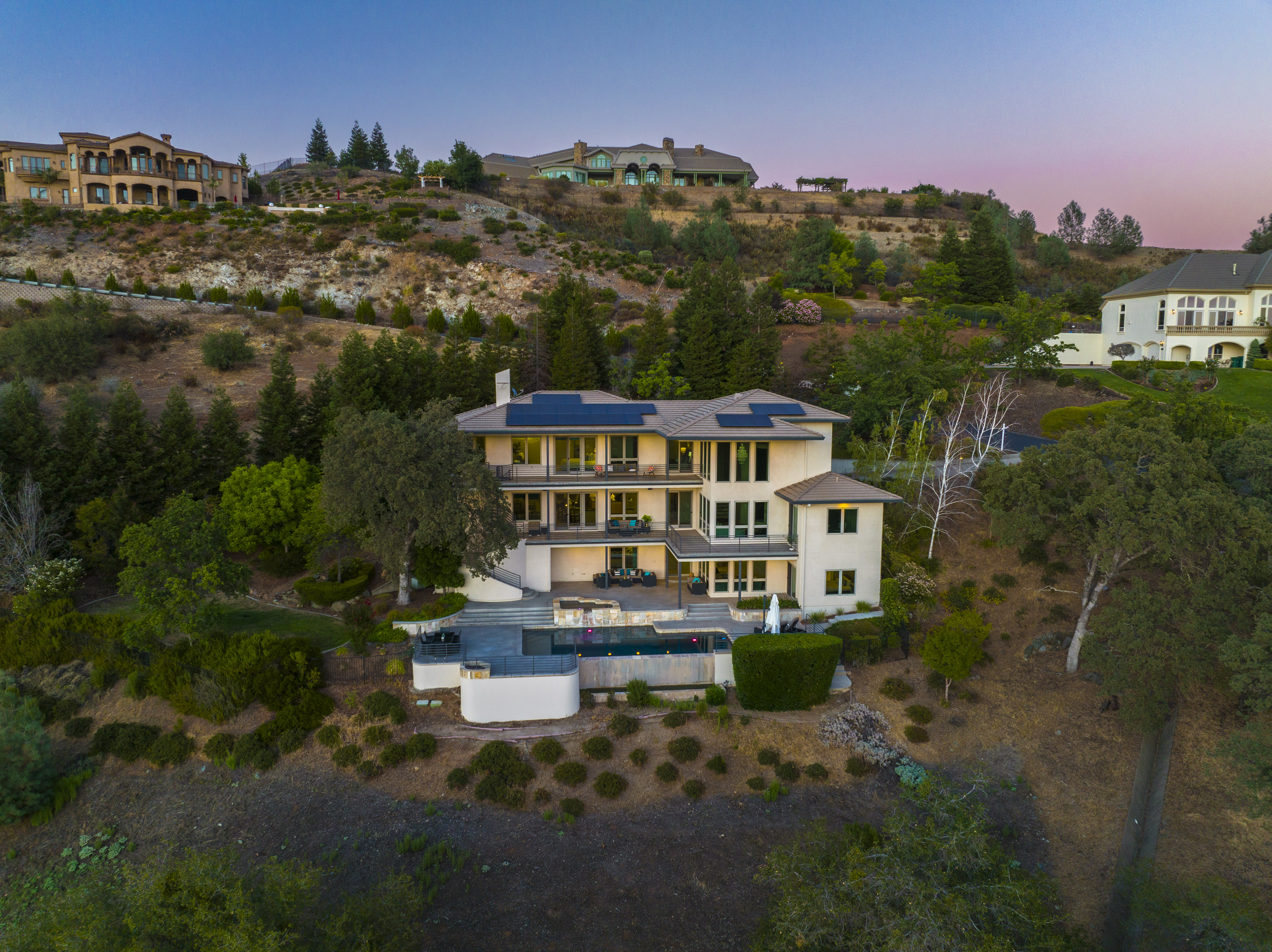 1108 La Sierra Drive