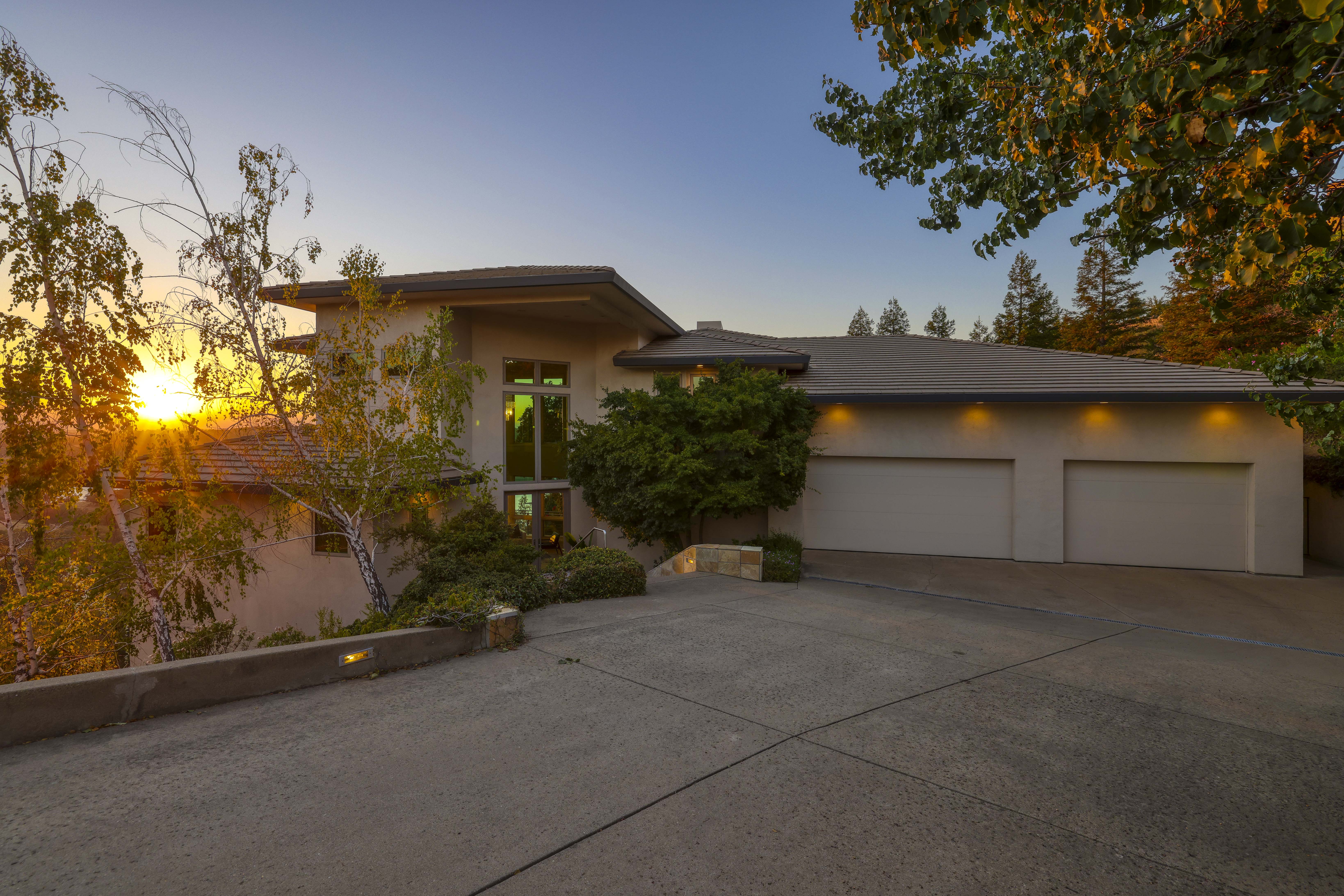 1108 La Sierra Drive