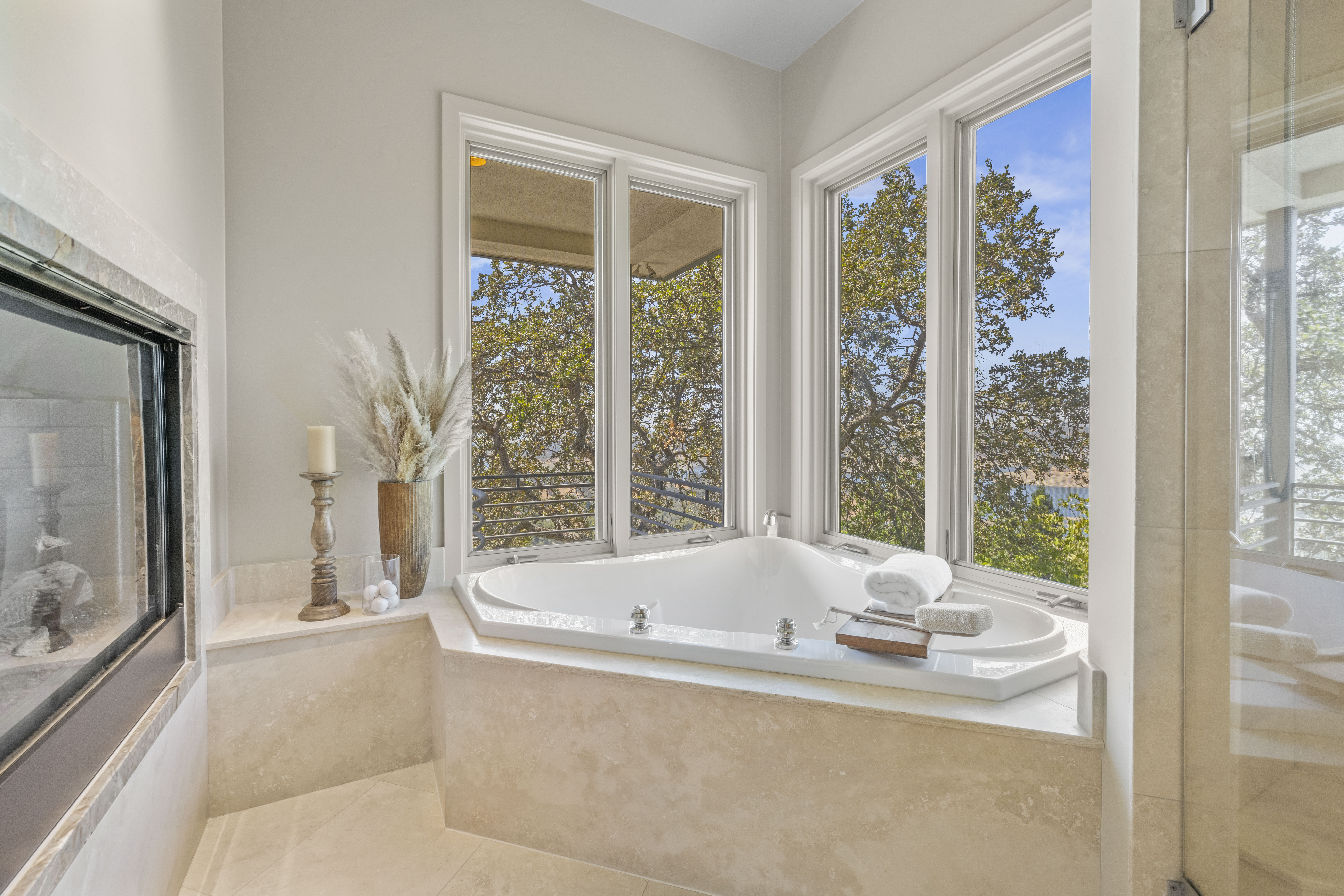 1108 La Sierra Drive