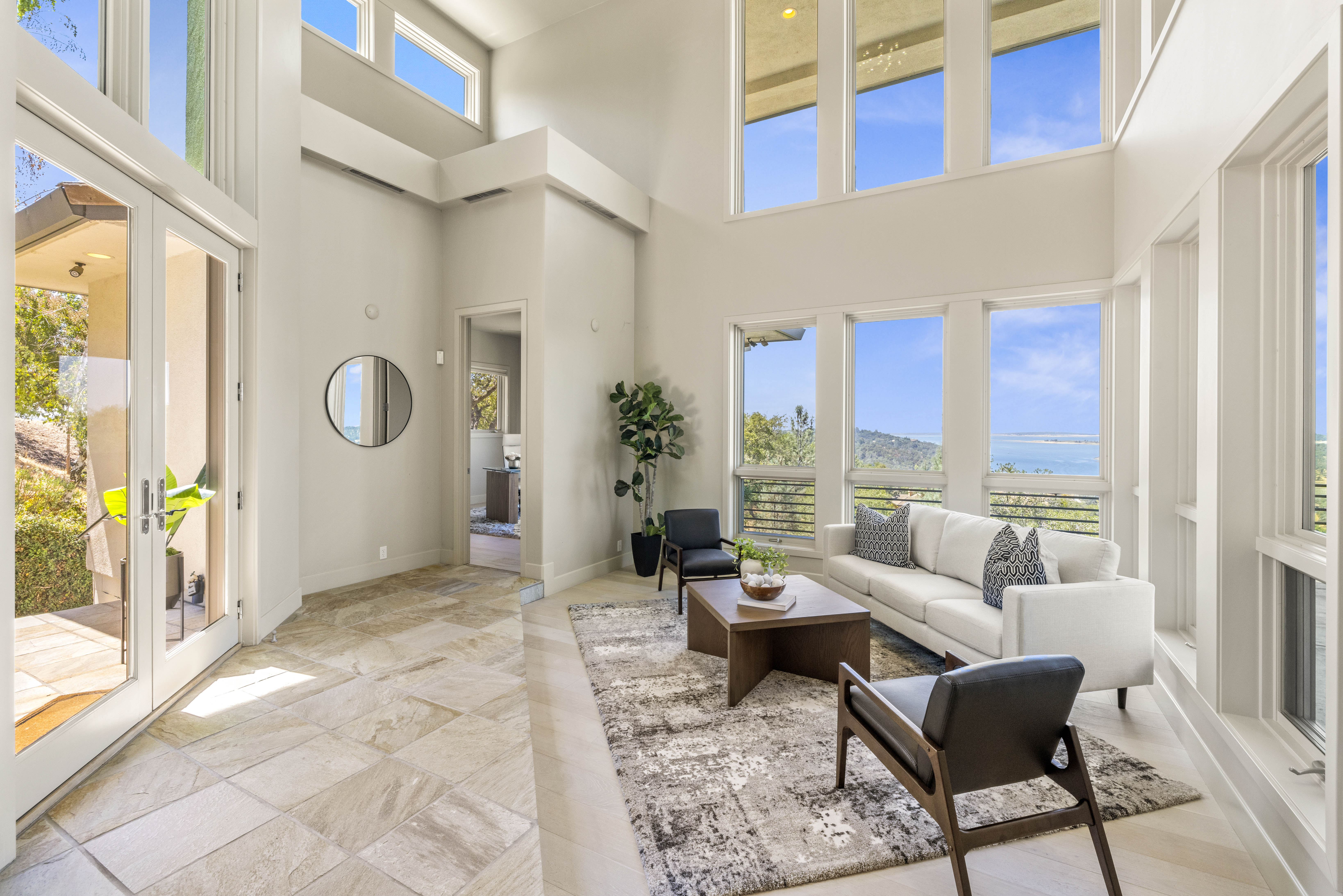 1108 La Sierra Drive