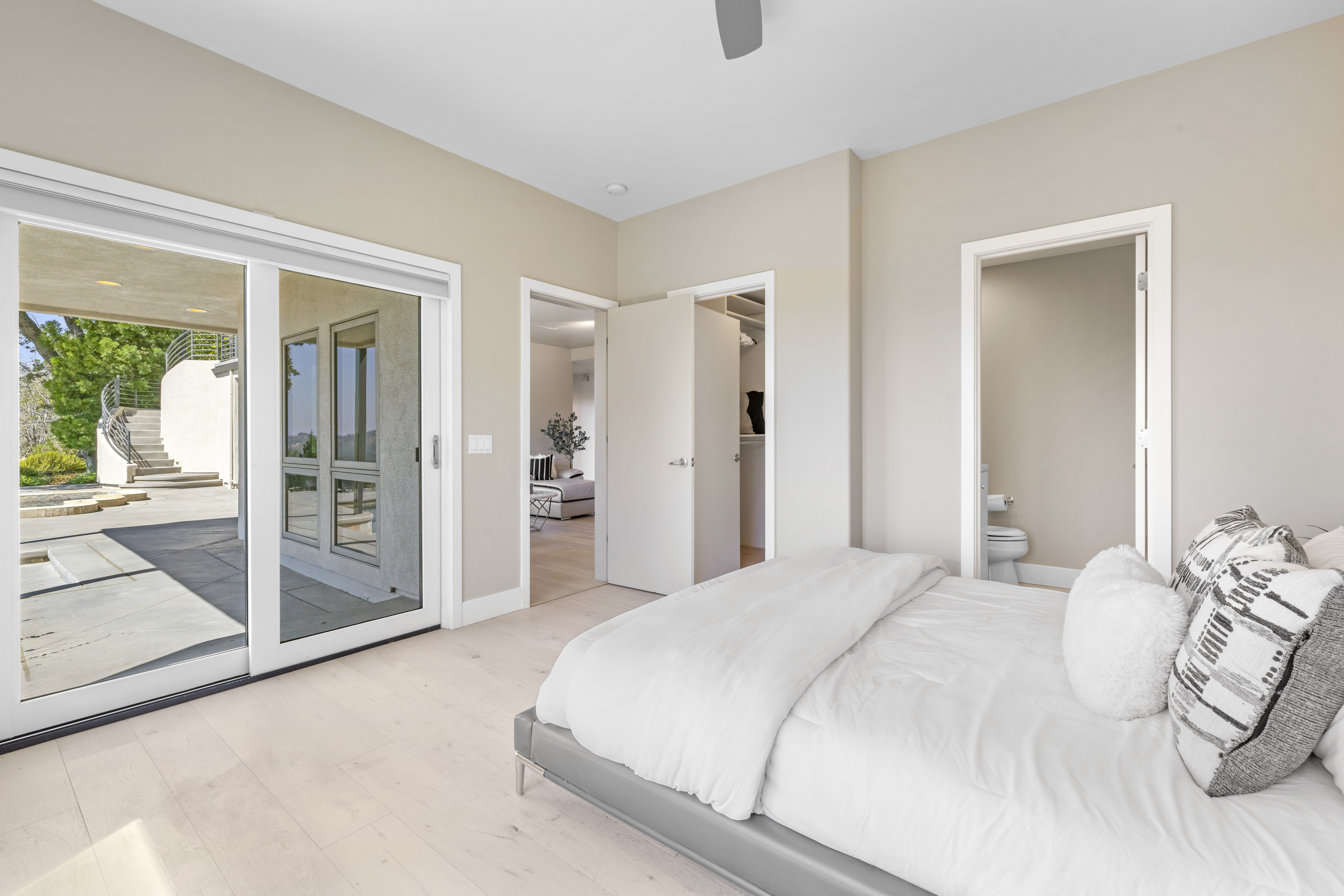 1108 La Sierra Drive