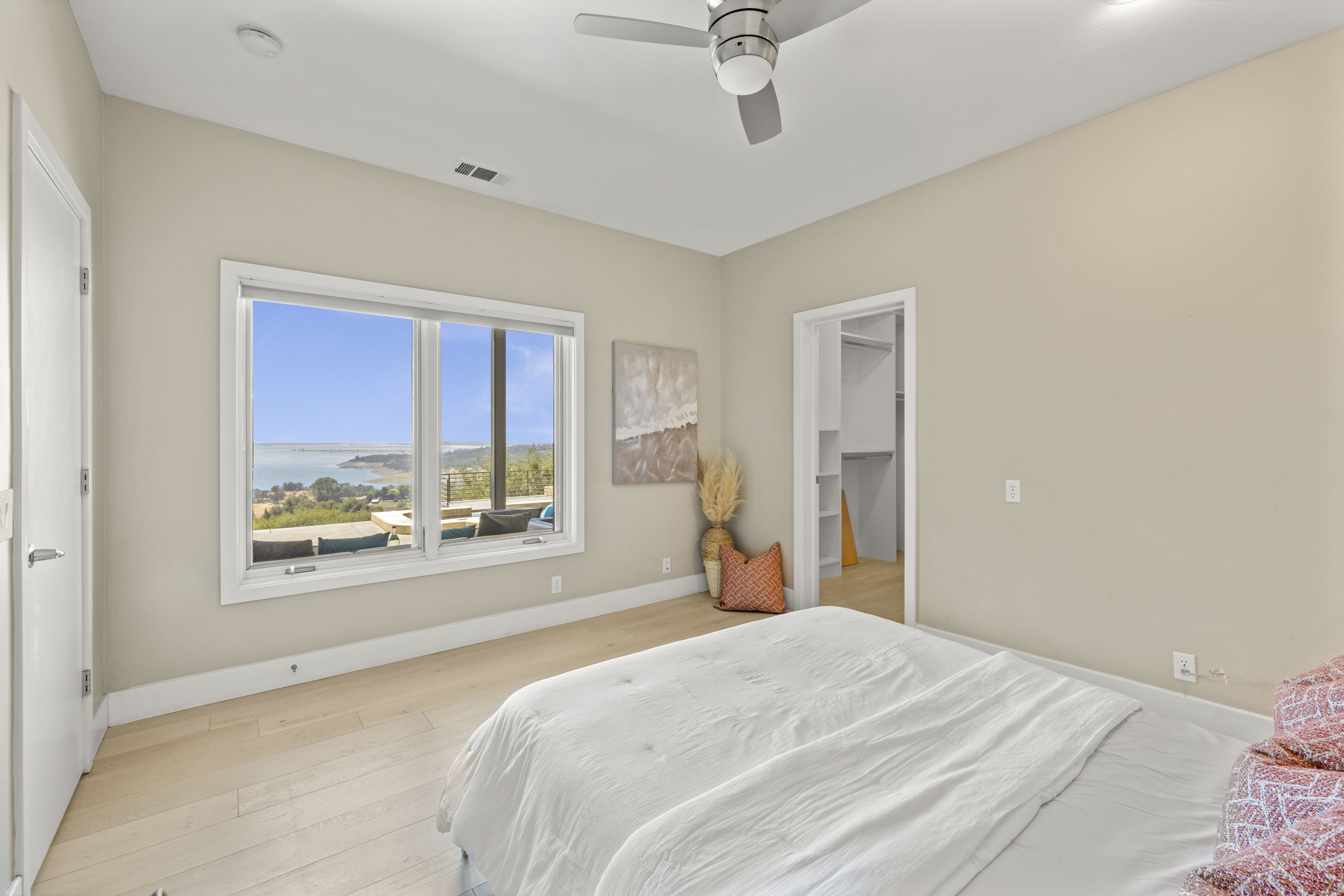 1108 La Sierra Drive