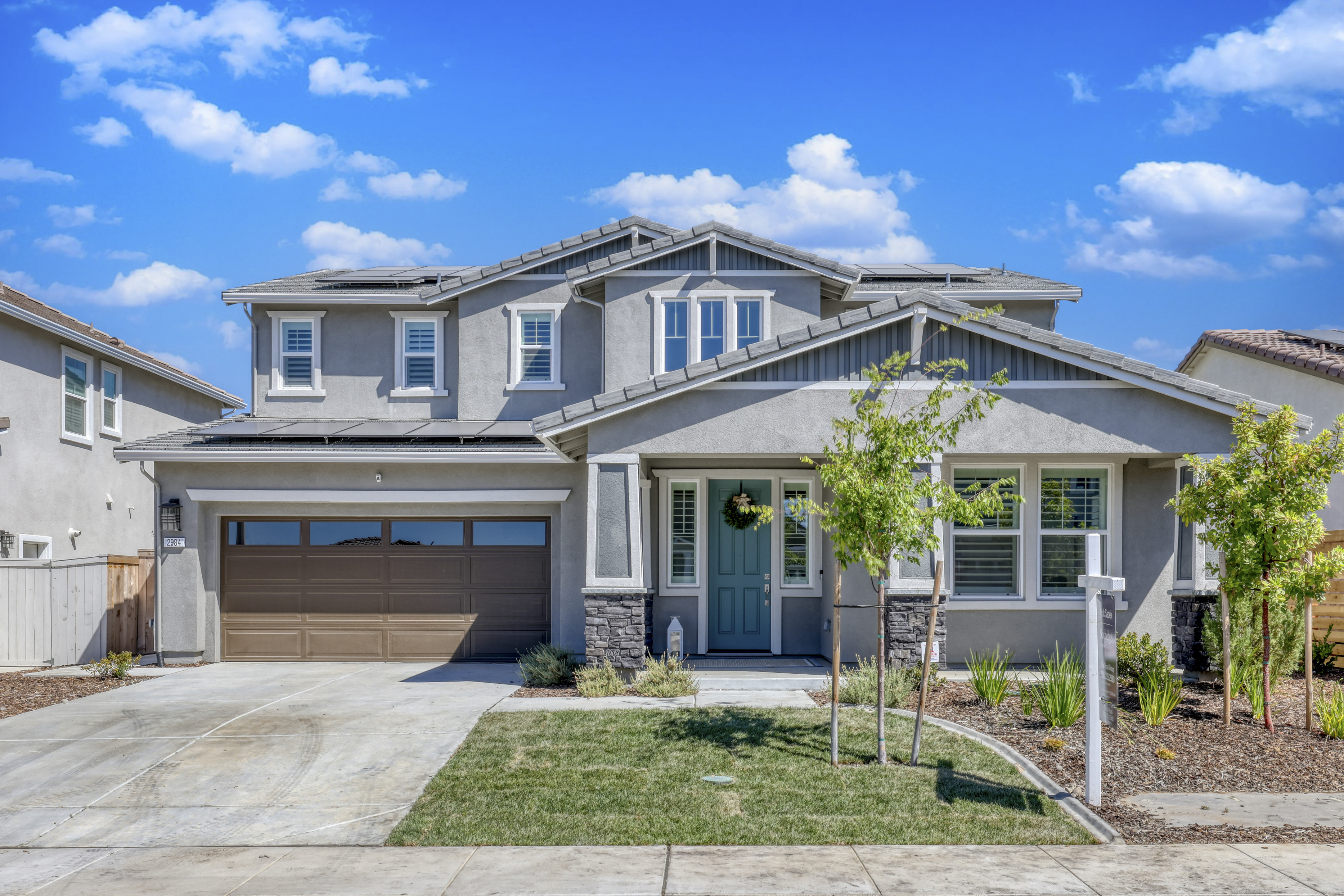 2984 Ridgecrest Dr