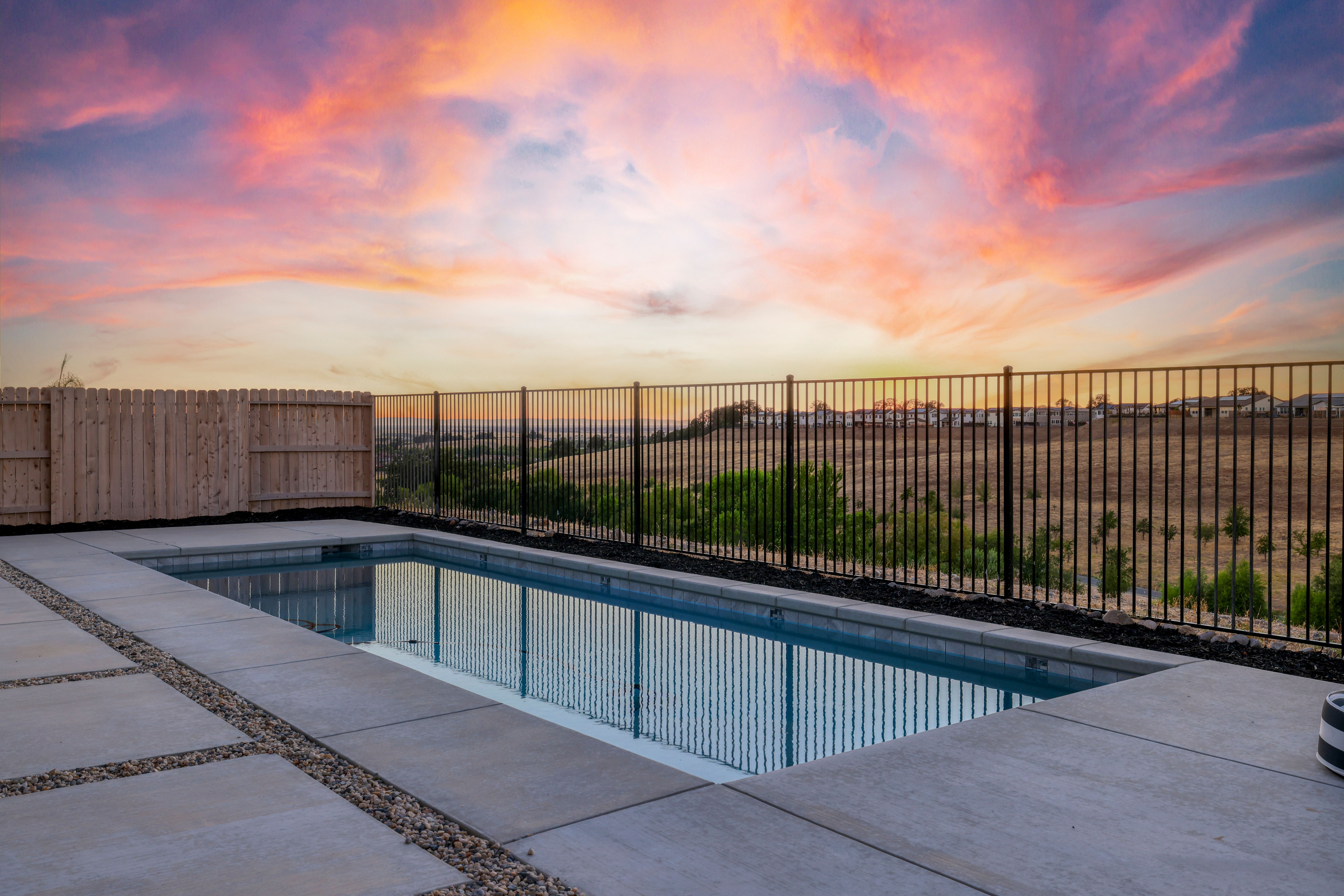 2984 Ridgecrest Dr