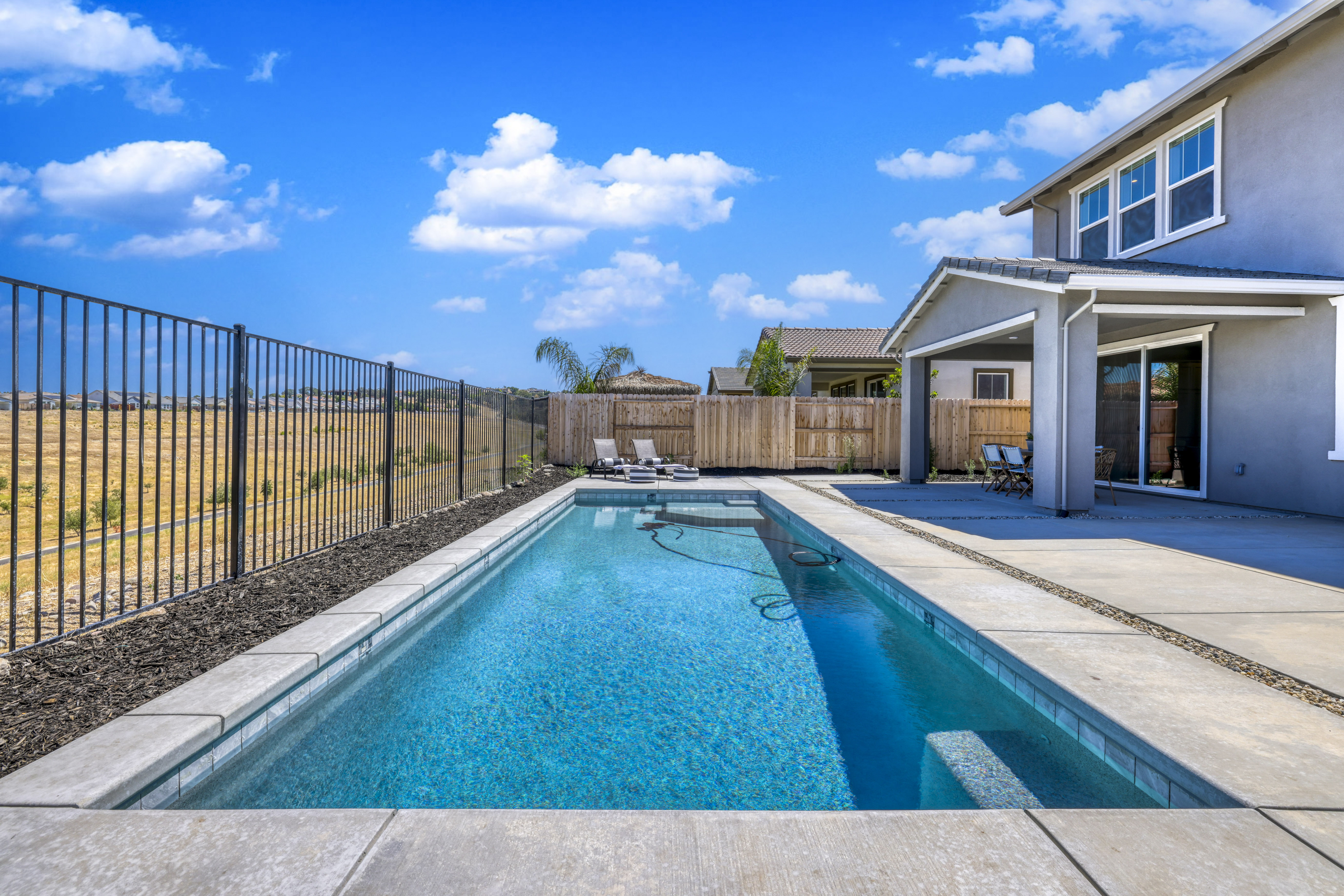 2984 Ridgecrest Dr