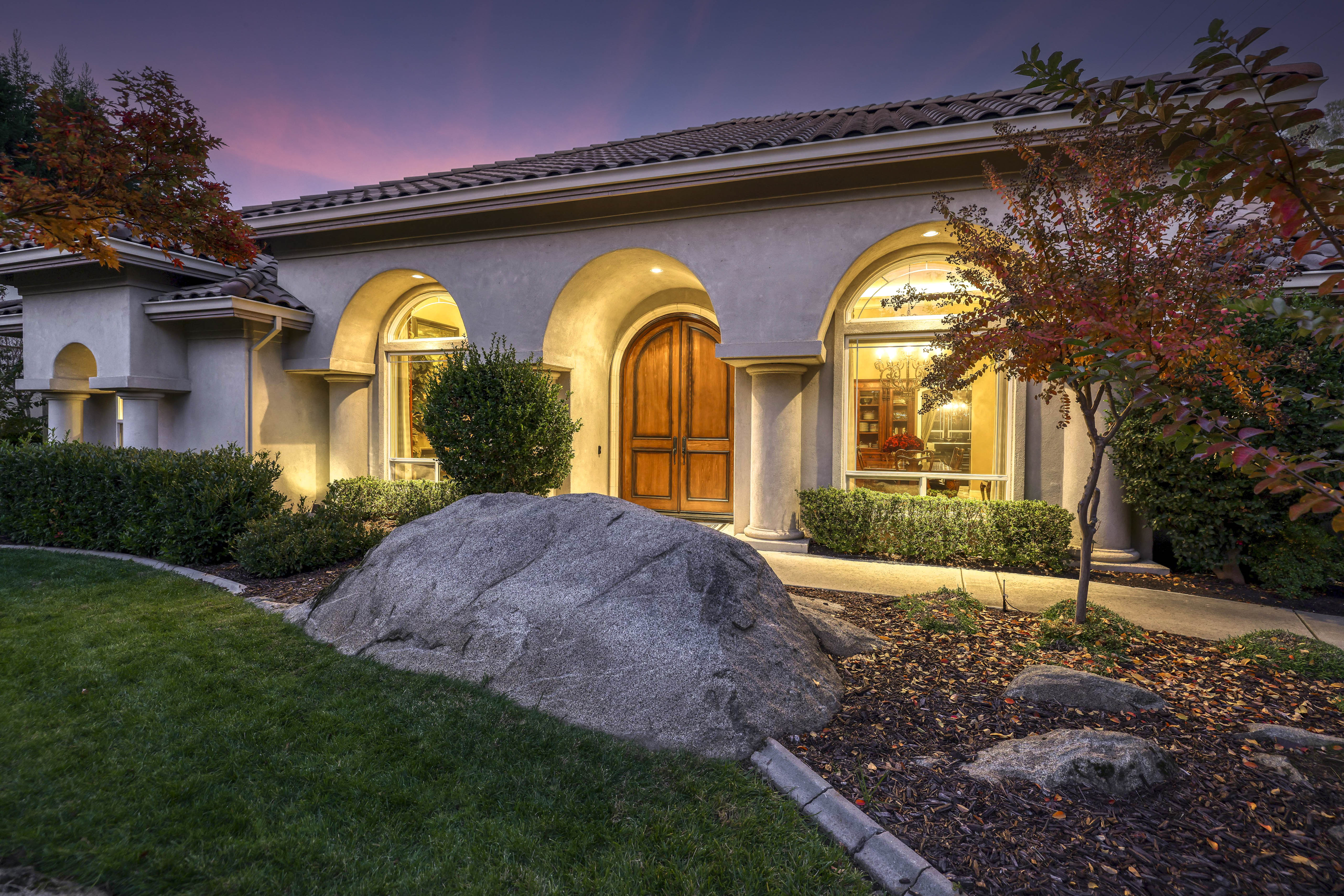 9760 Los Lagos Circle North 