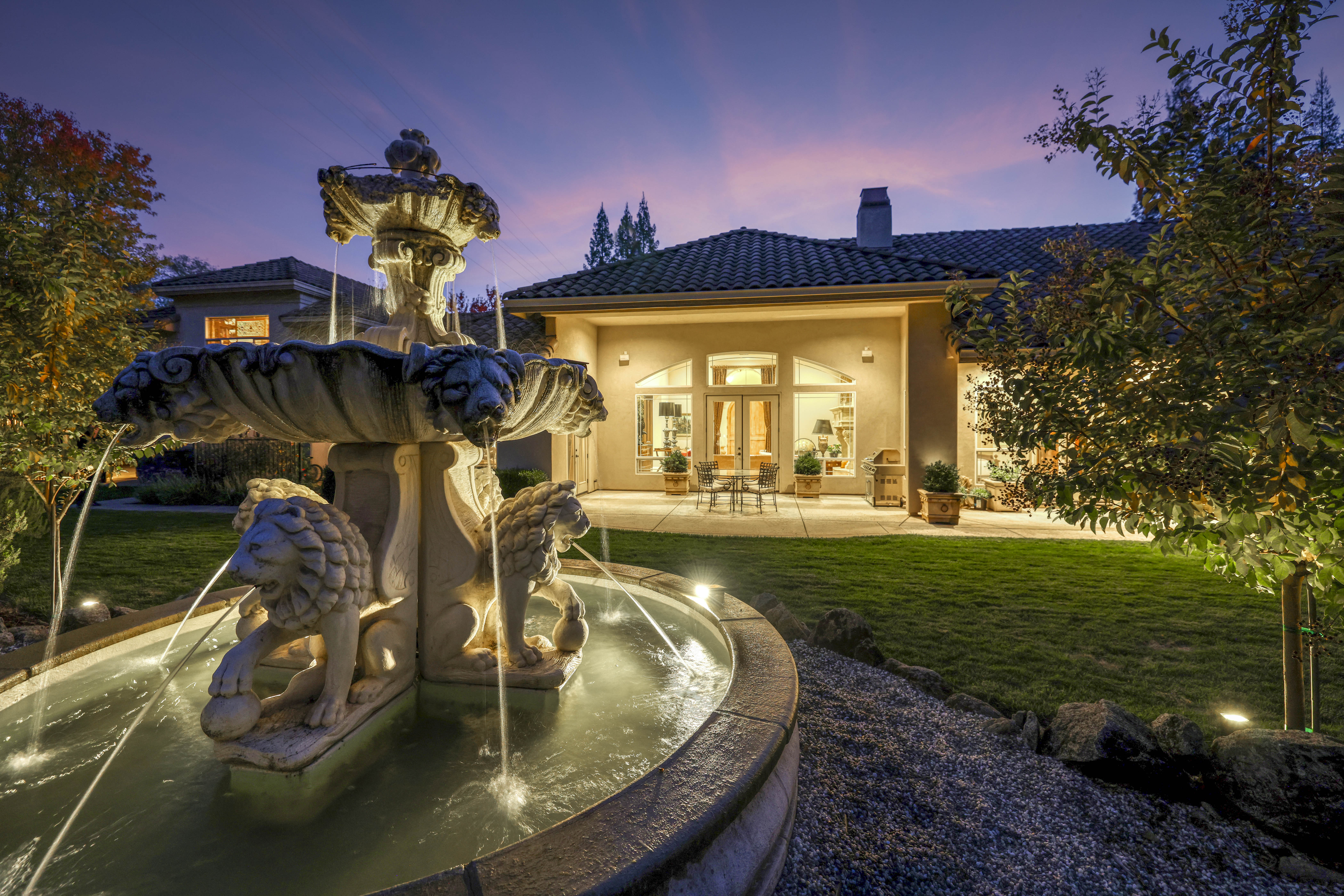 9760 Los Lagos Circle North 