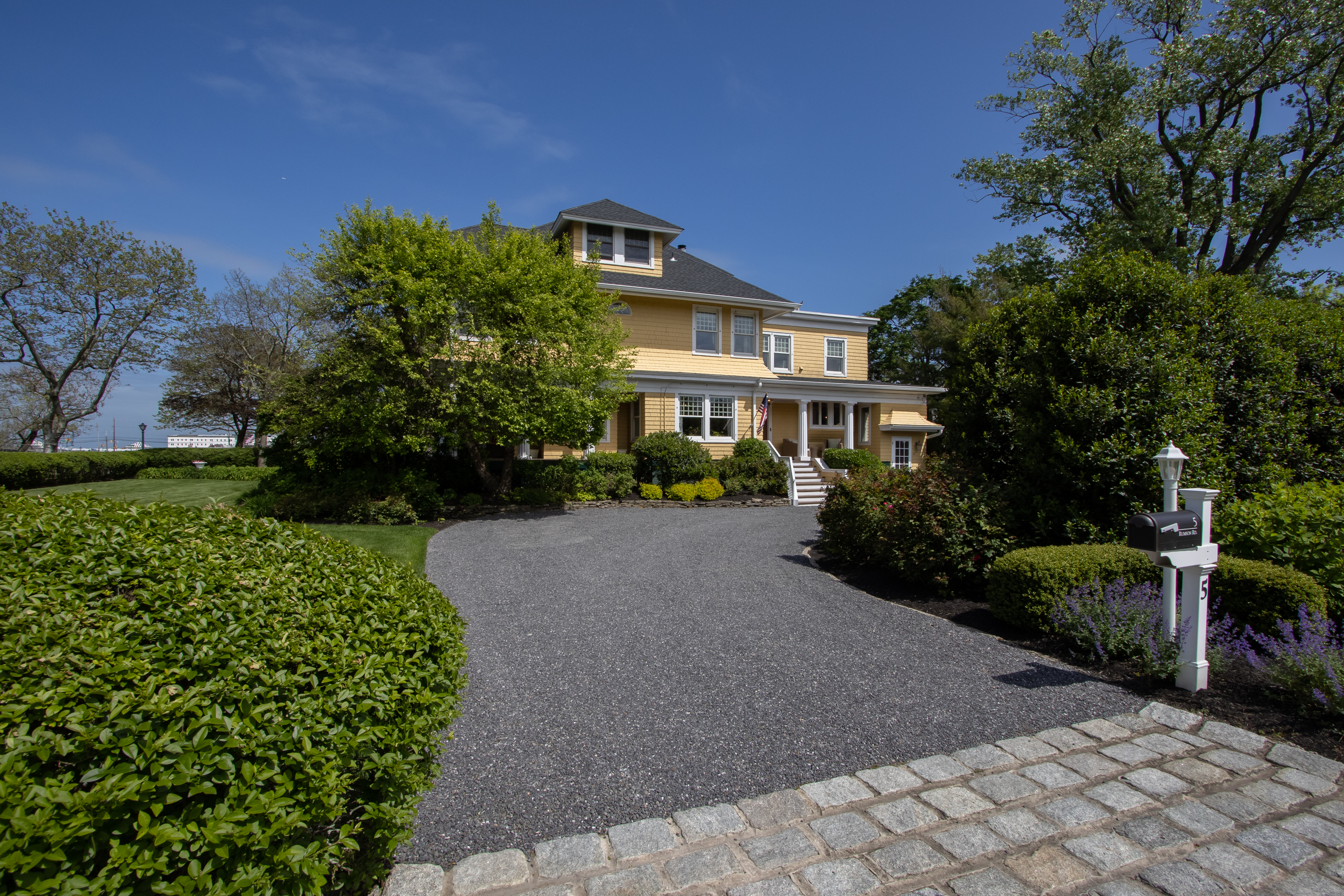 5 Rumson Rd 