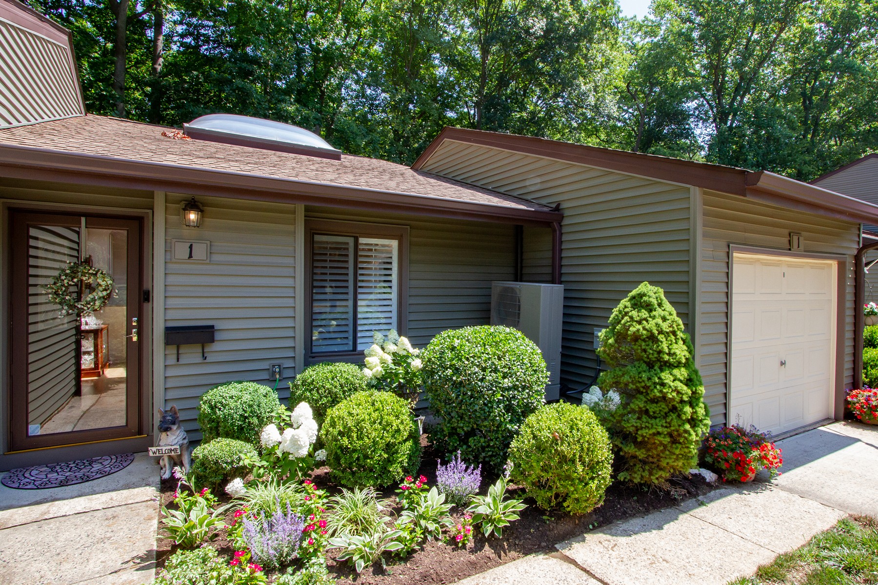 1 Attleboro Ct