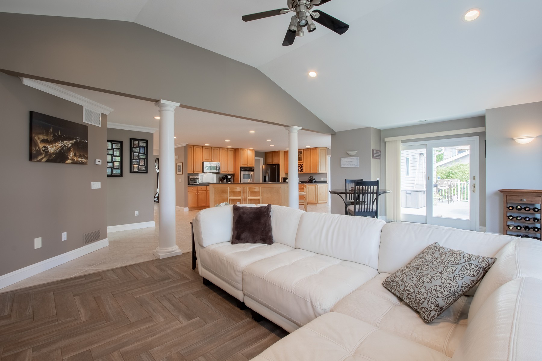 119 Bridgewaters Dr