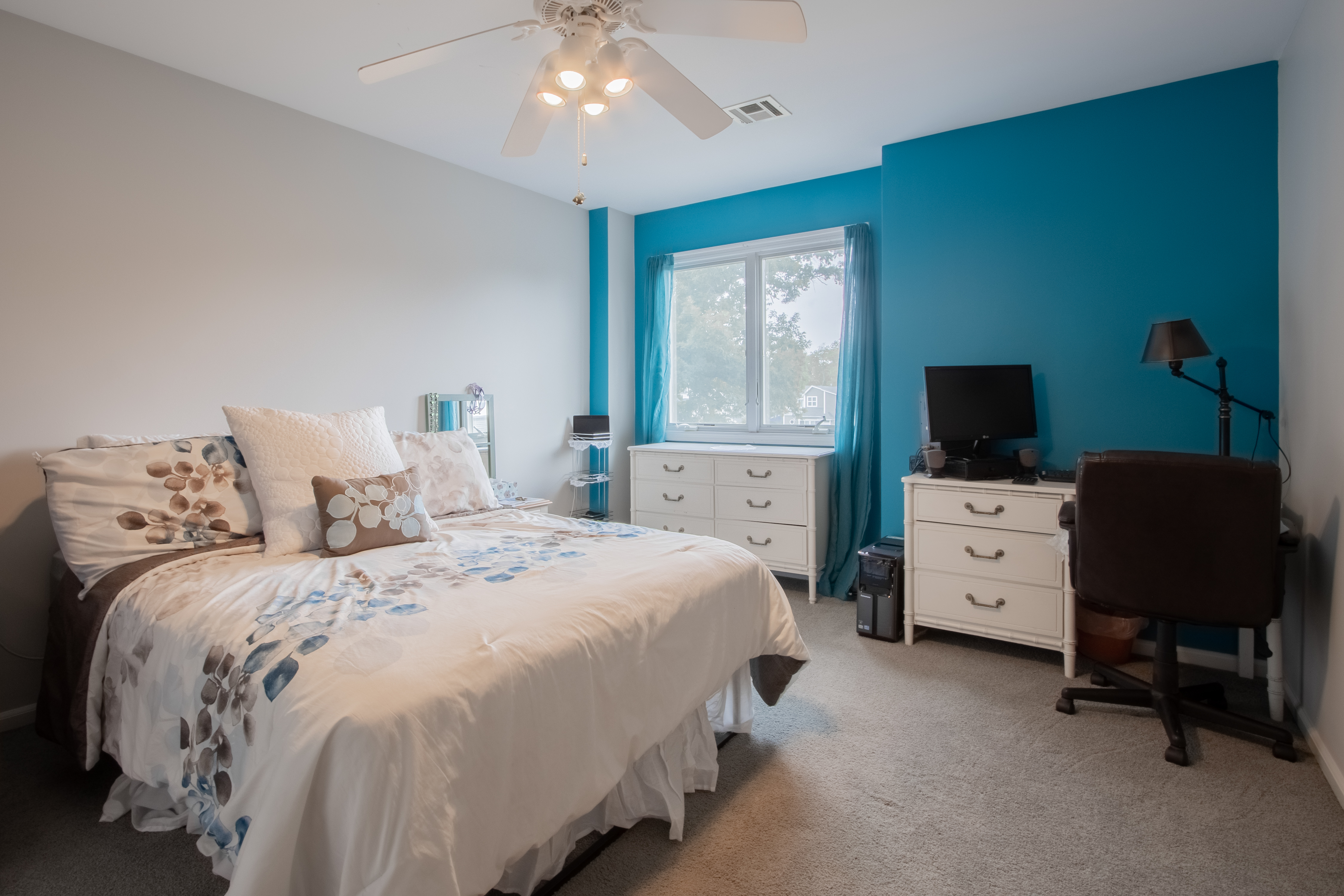 119 Bridgewaters Dr