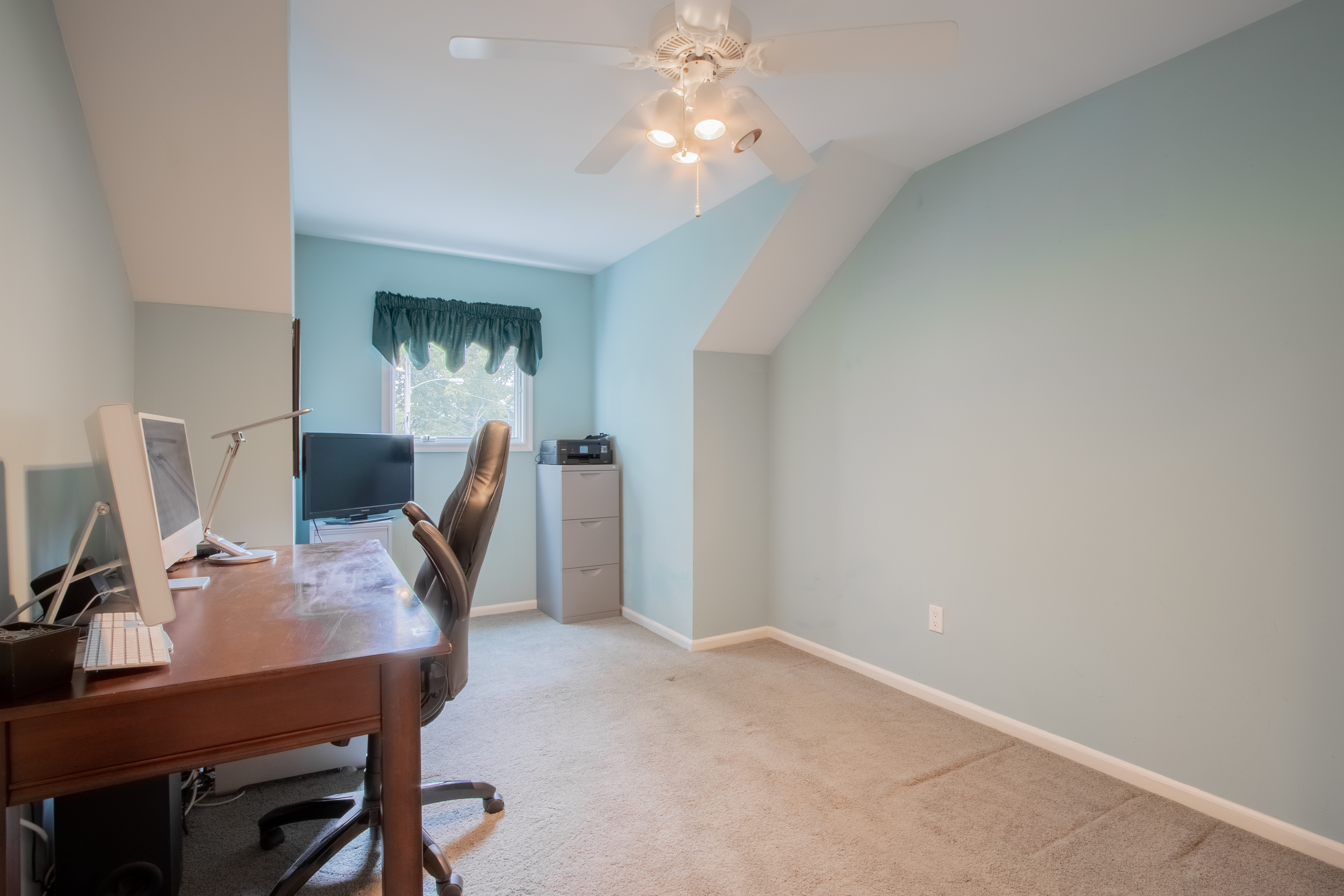 119 Bridgewaters Dr