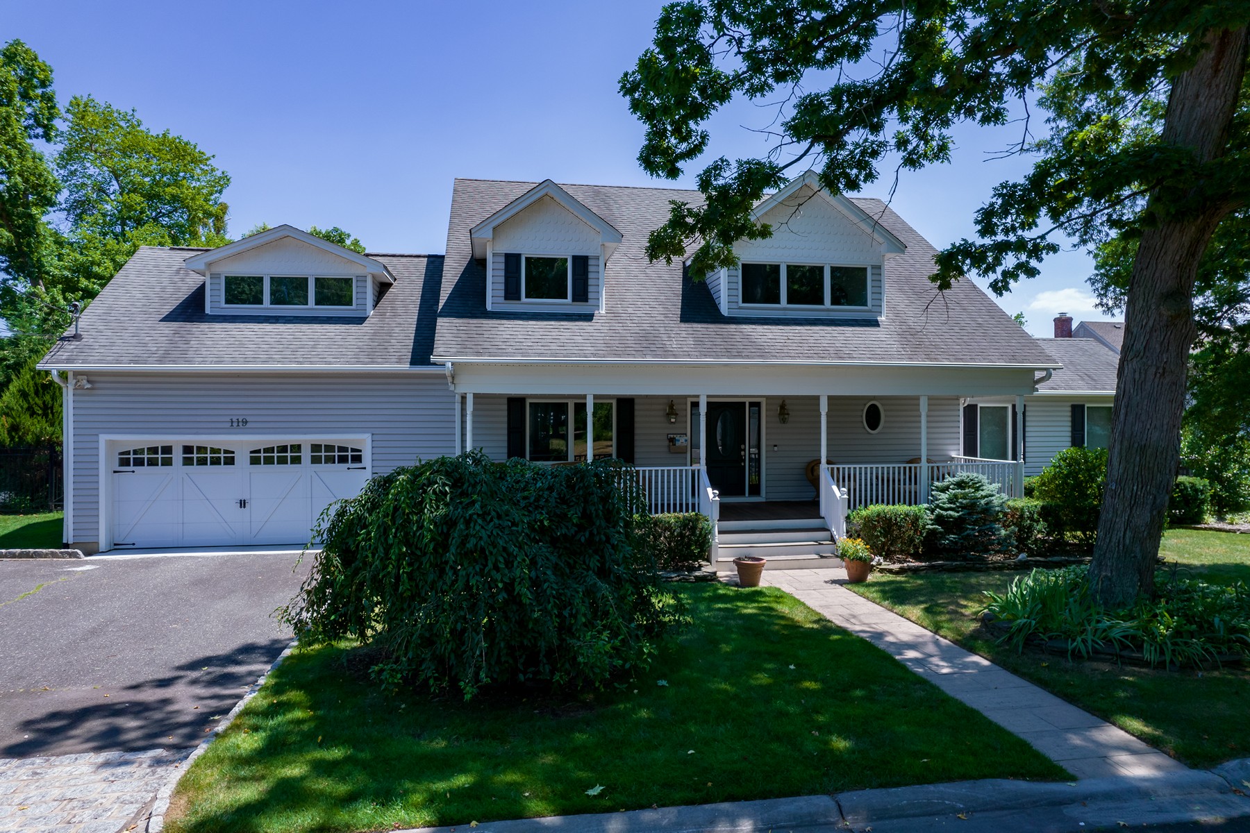 119 Bridgewaters Dr