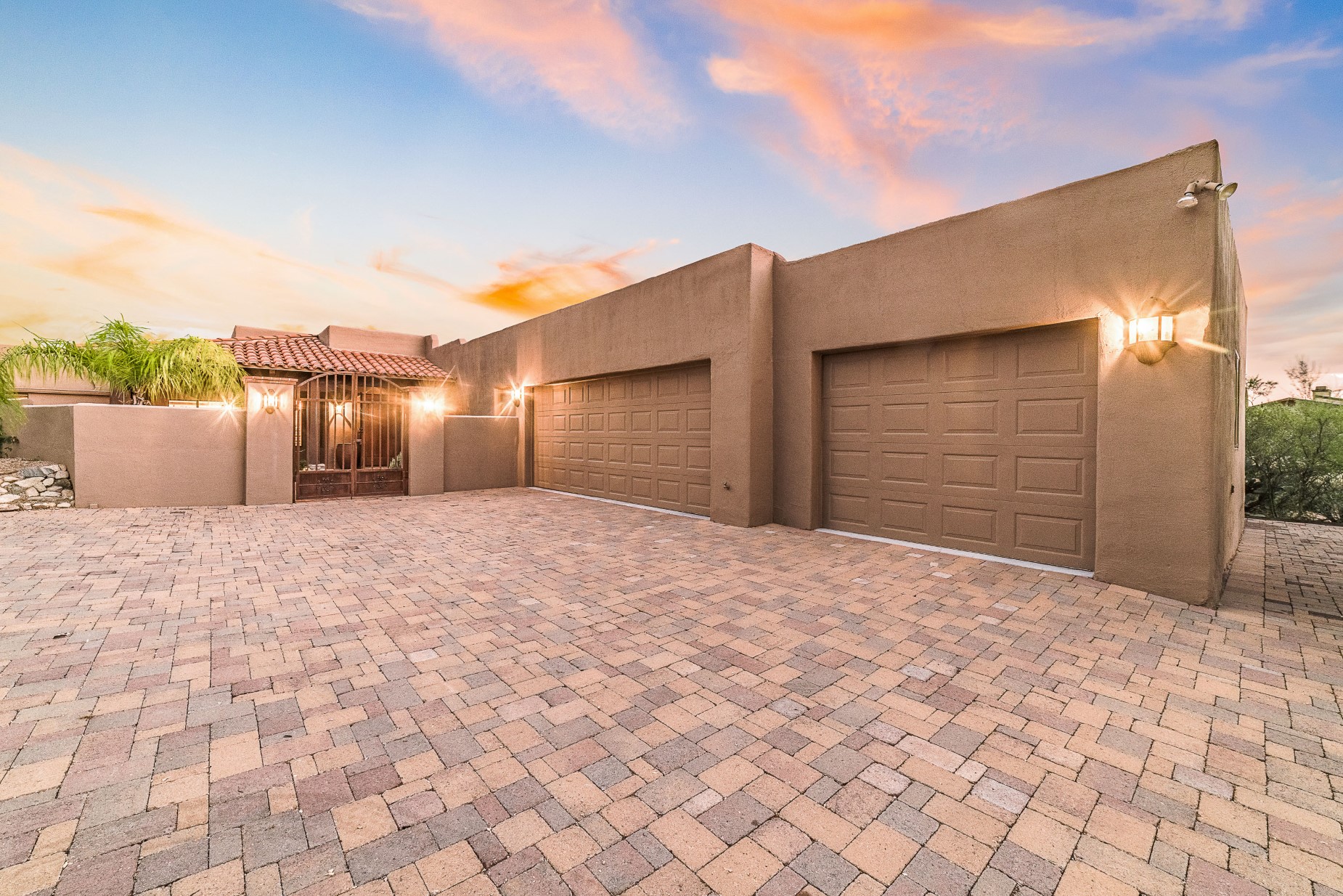 5757 North Camino de la Sombra