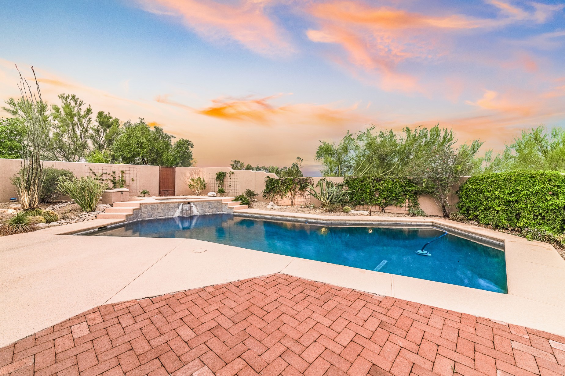 5757 North Camino de la Sombra