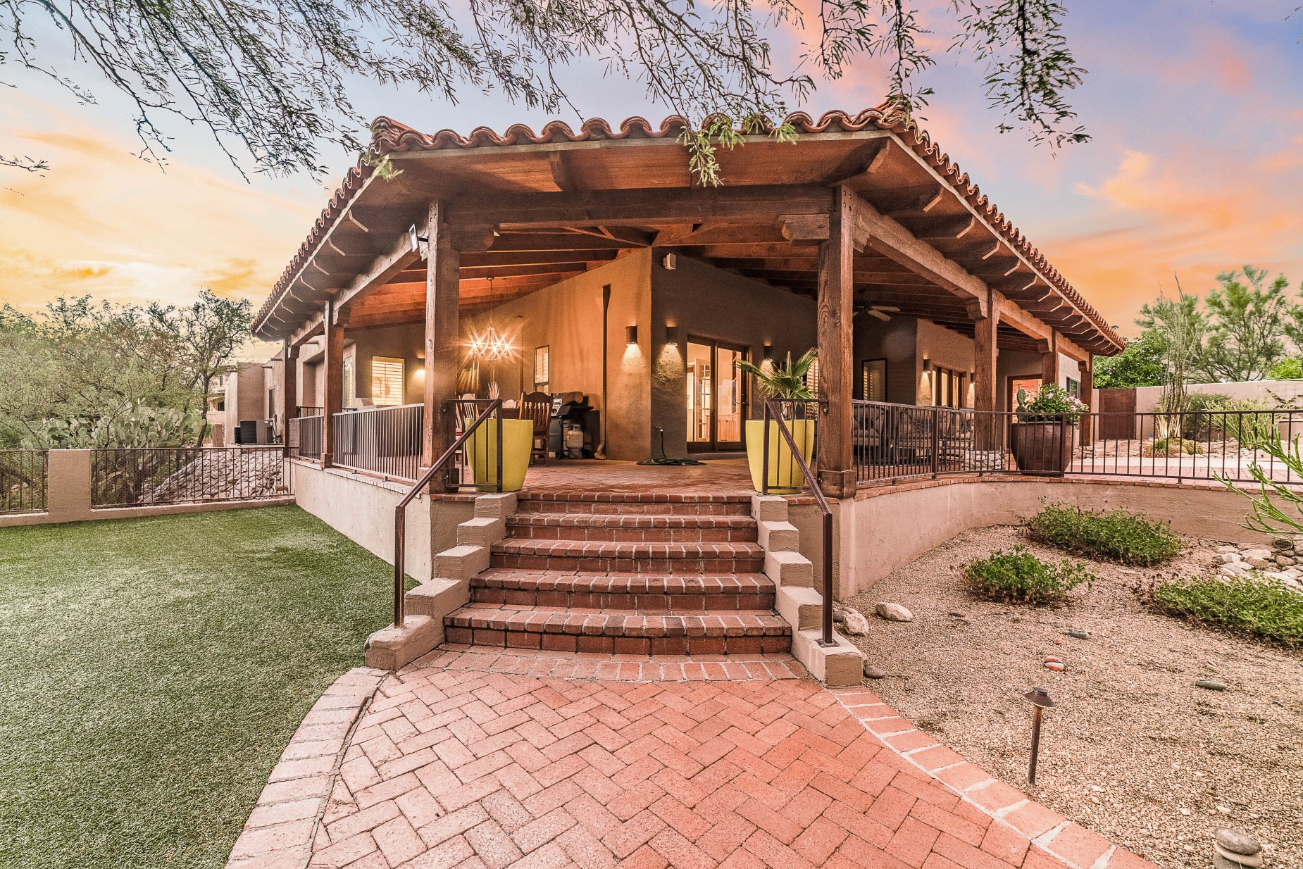 5757 North Camino de la Sombra