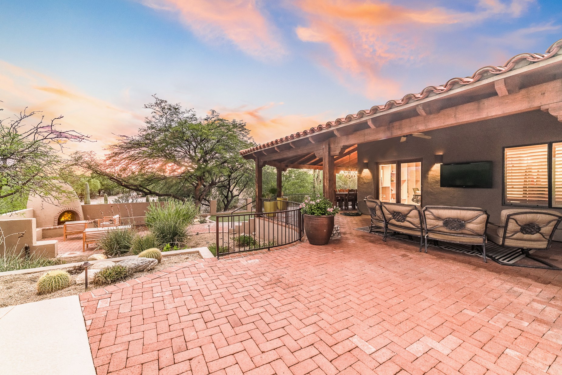 5757 North Camino de la Sombra
