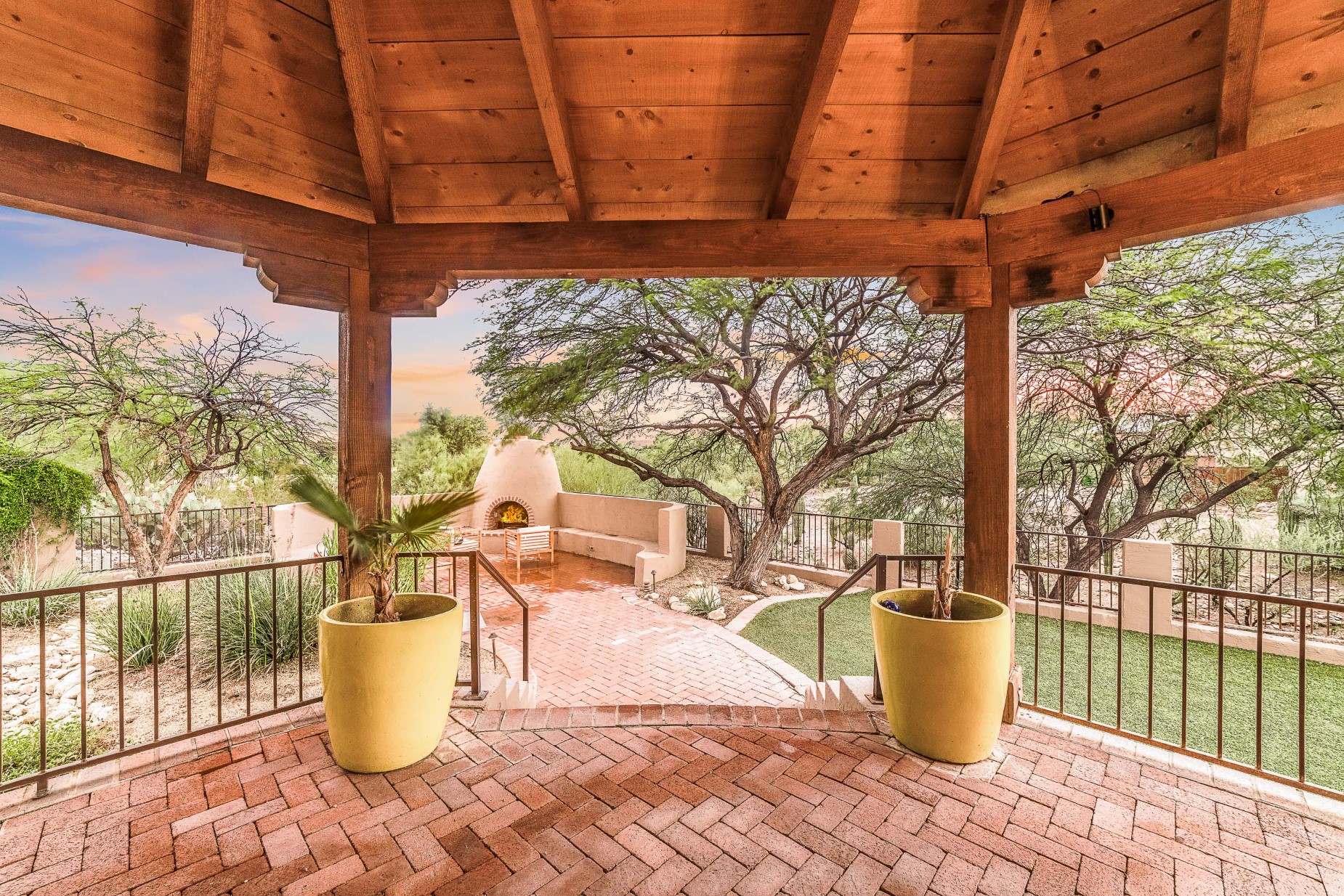 5757 North Camino de la Sombra