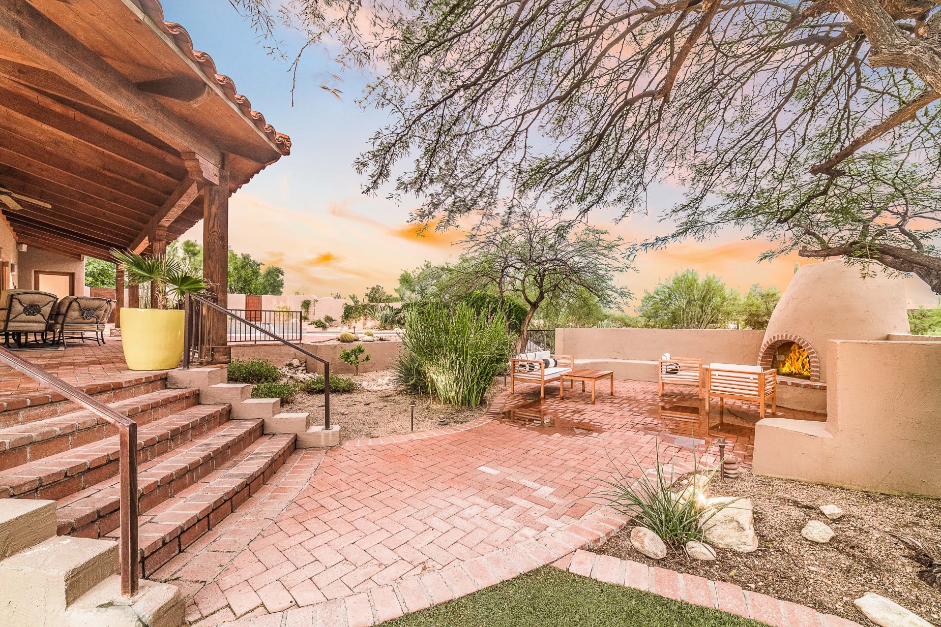5757 North Camino de la Sombra