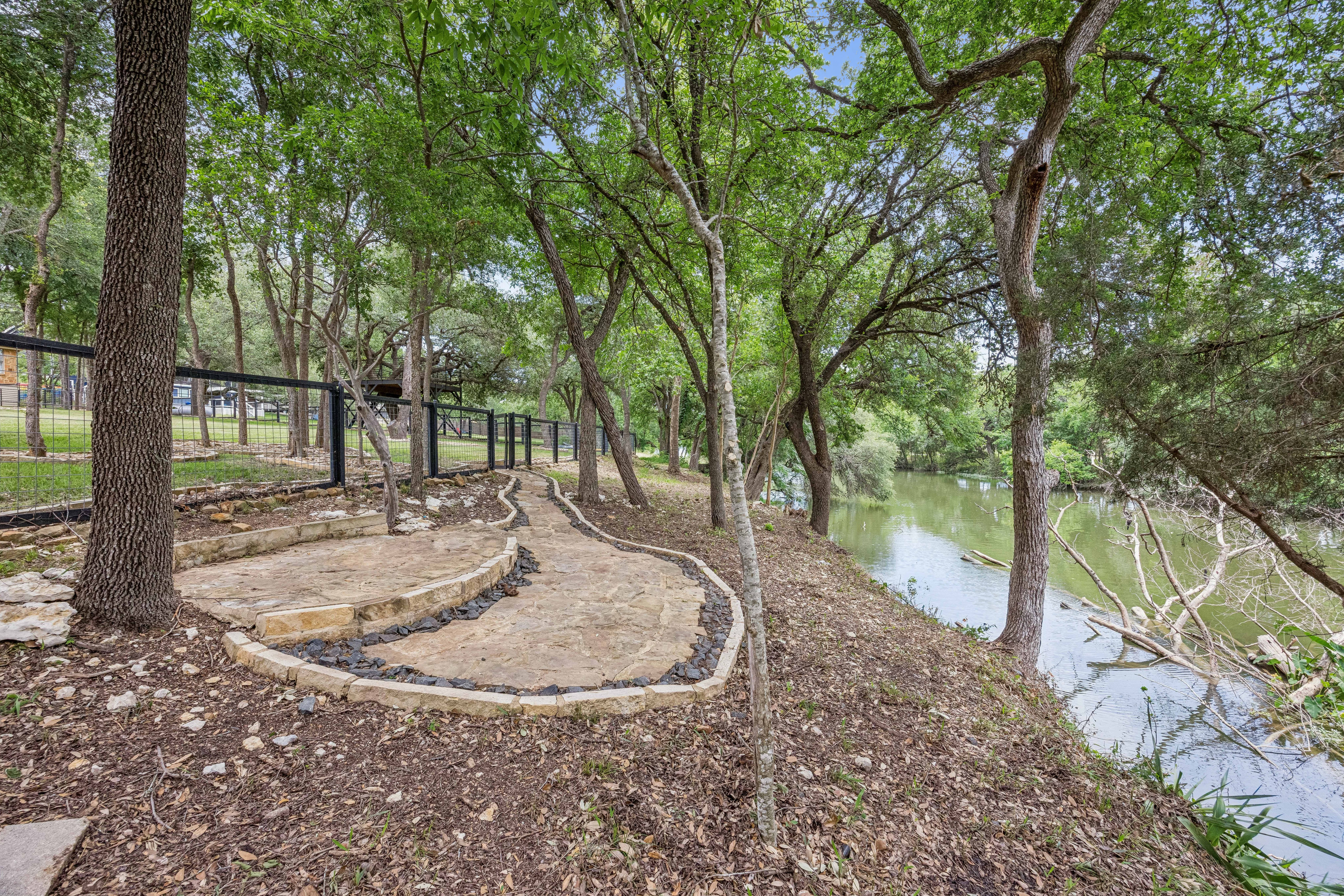 1804 Brushy Bend Drive 