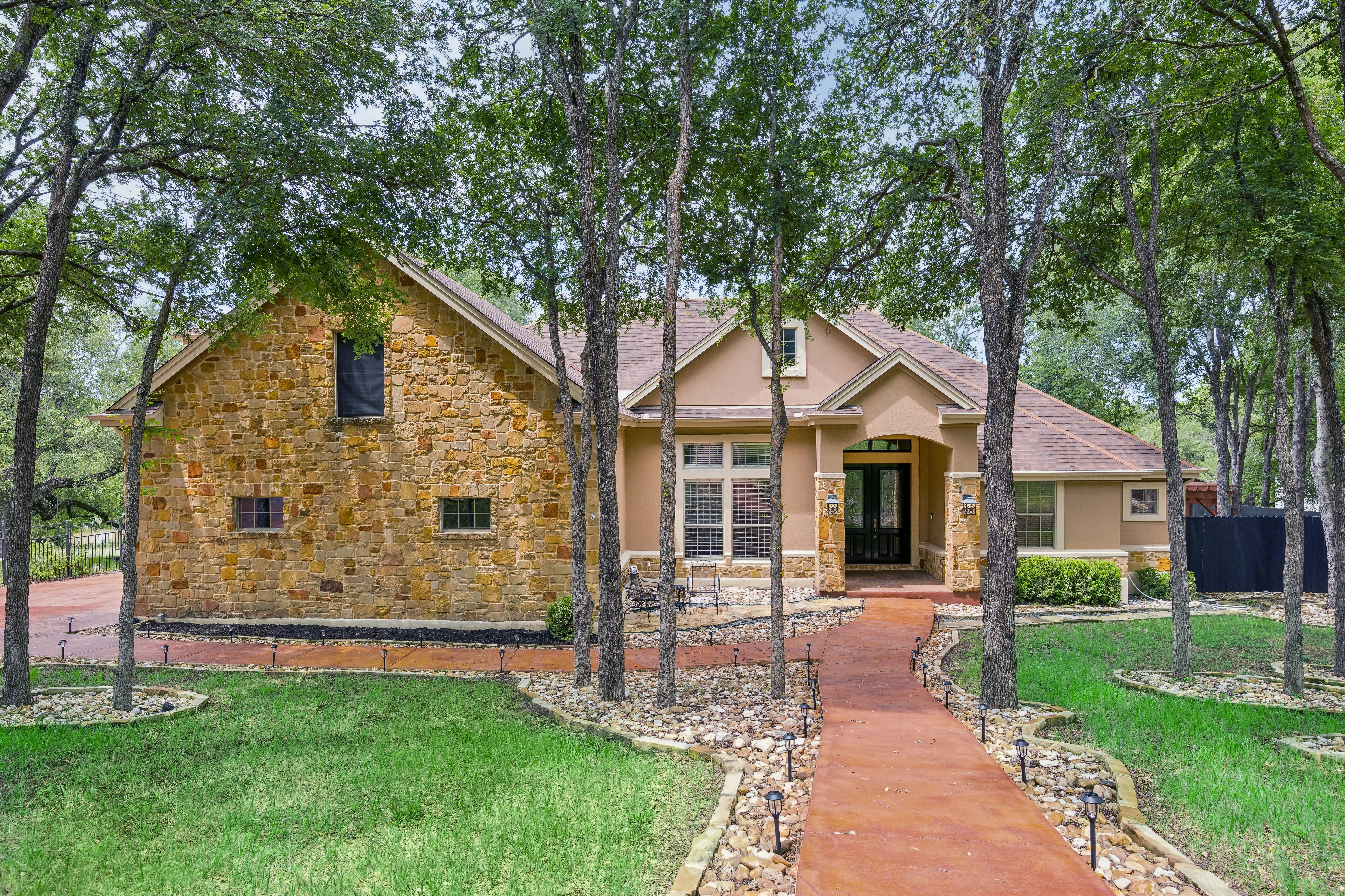 1804 Brushy Bend Drive 