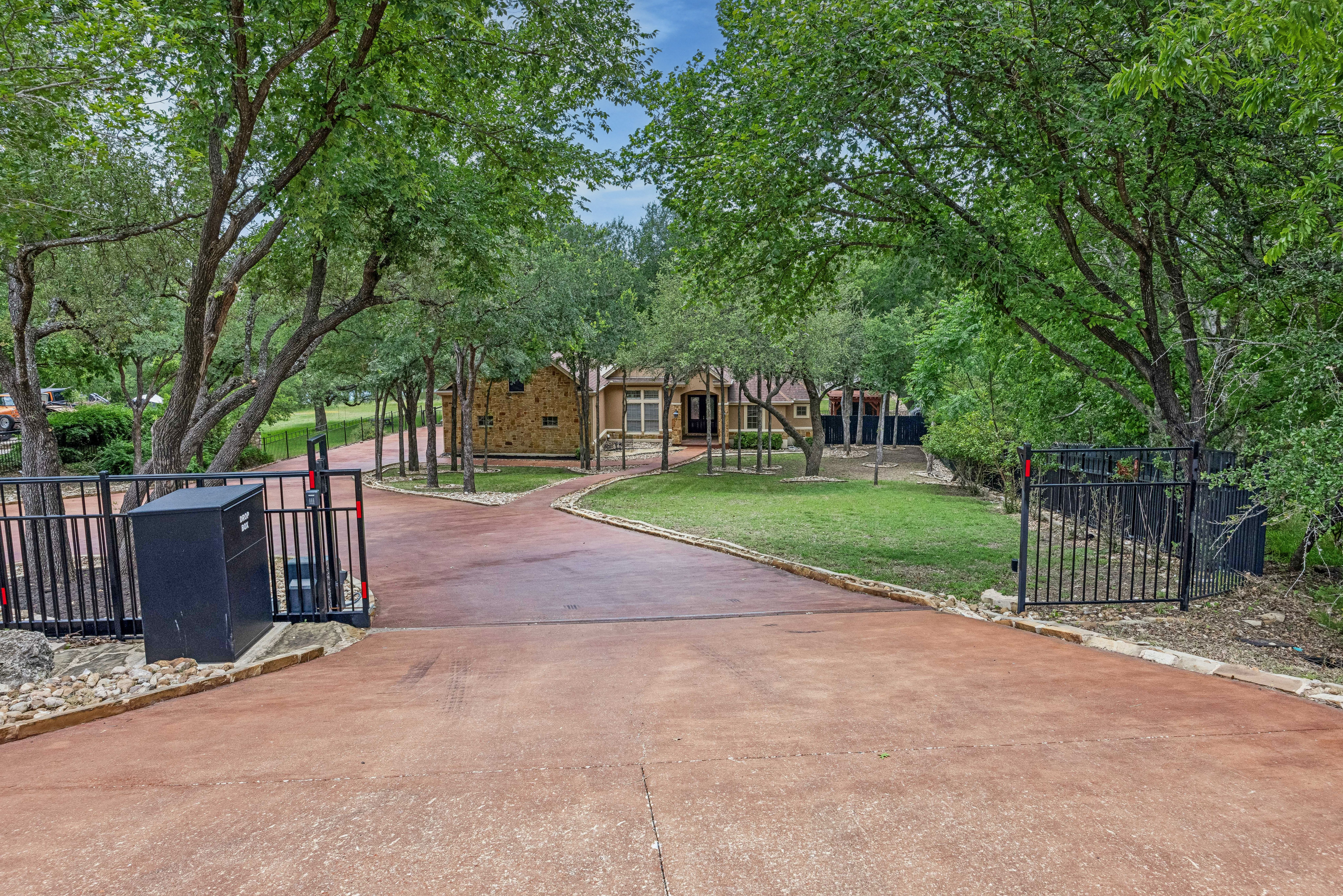 1804 Brushy Bend Drive 