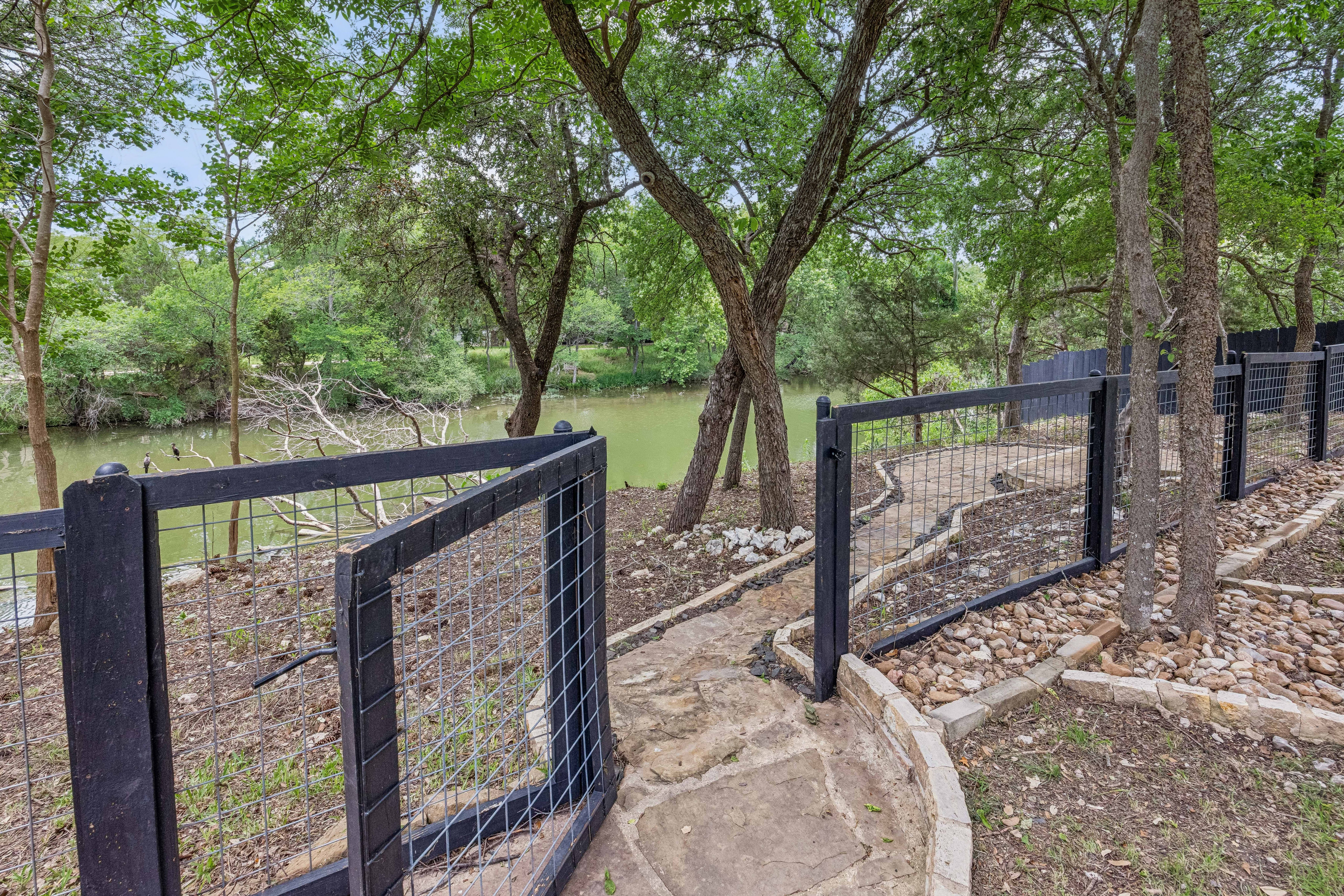 1804 Brushy Bend Drive 
