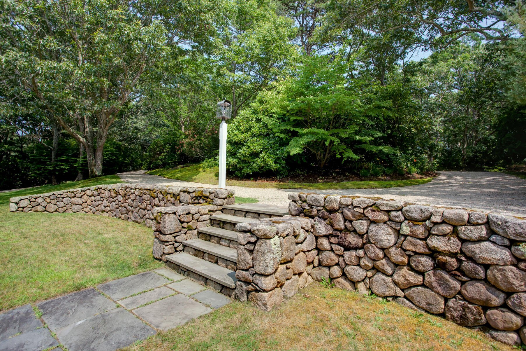 27 Oak Ridge Road