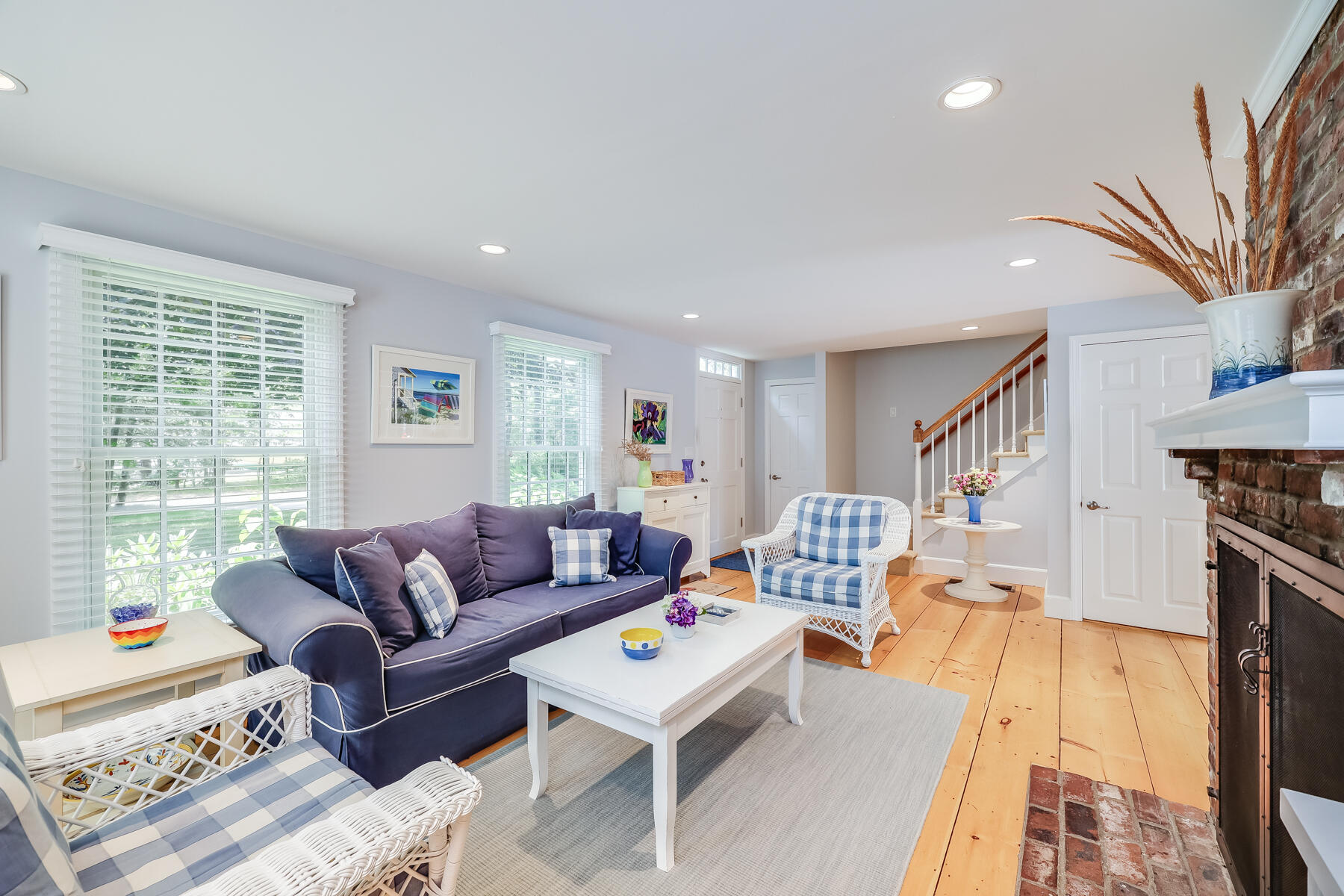 5 Robert Road 