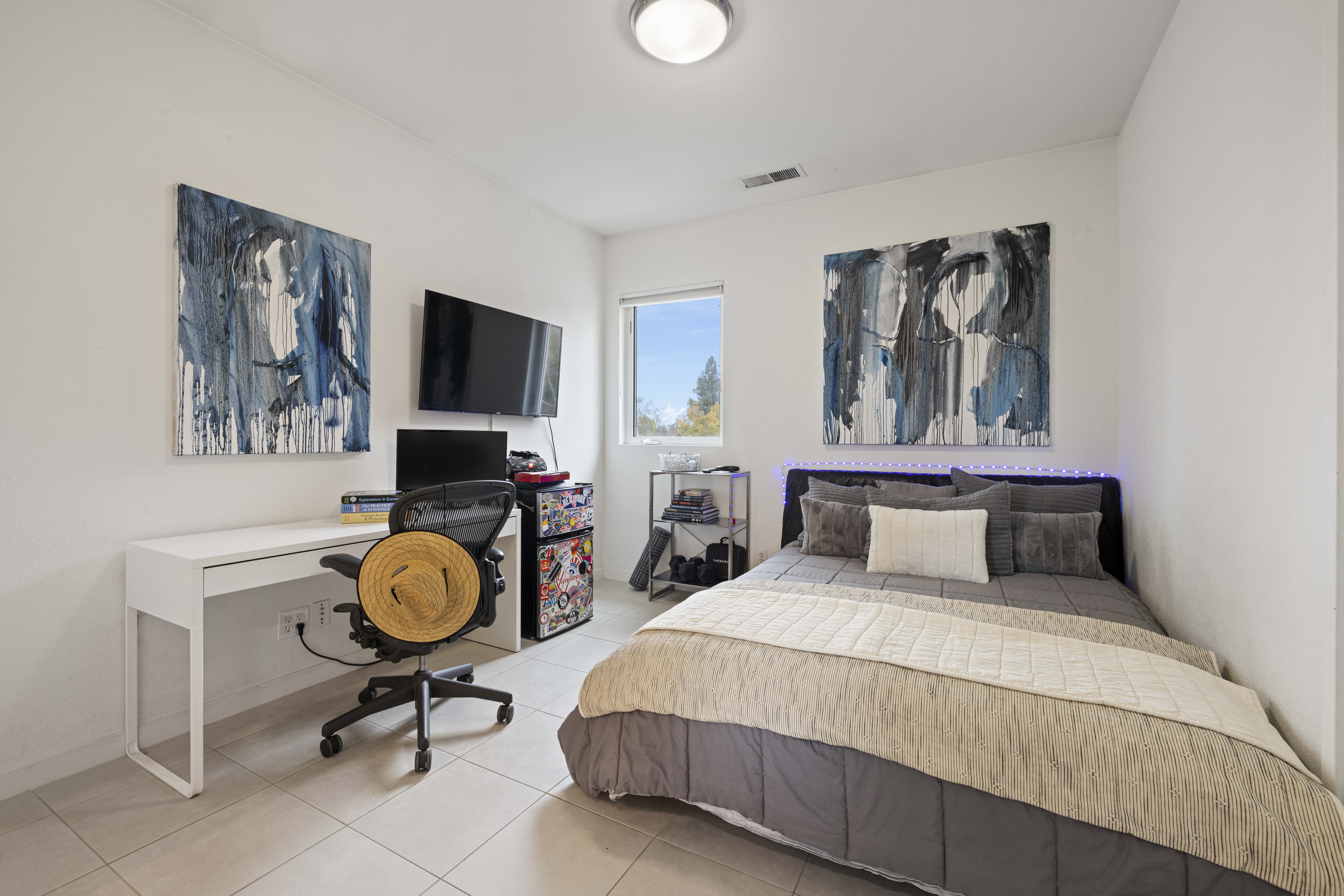 941 Tuscan Lane 