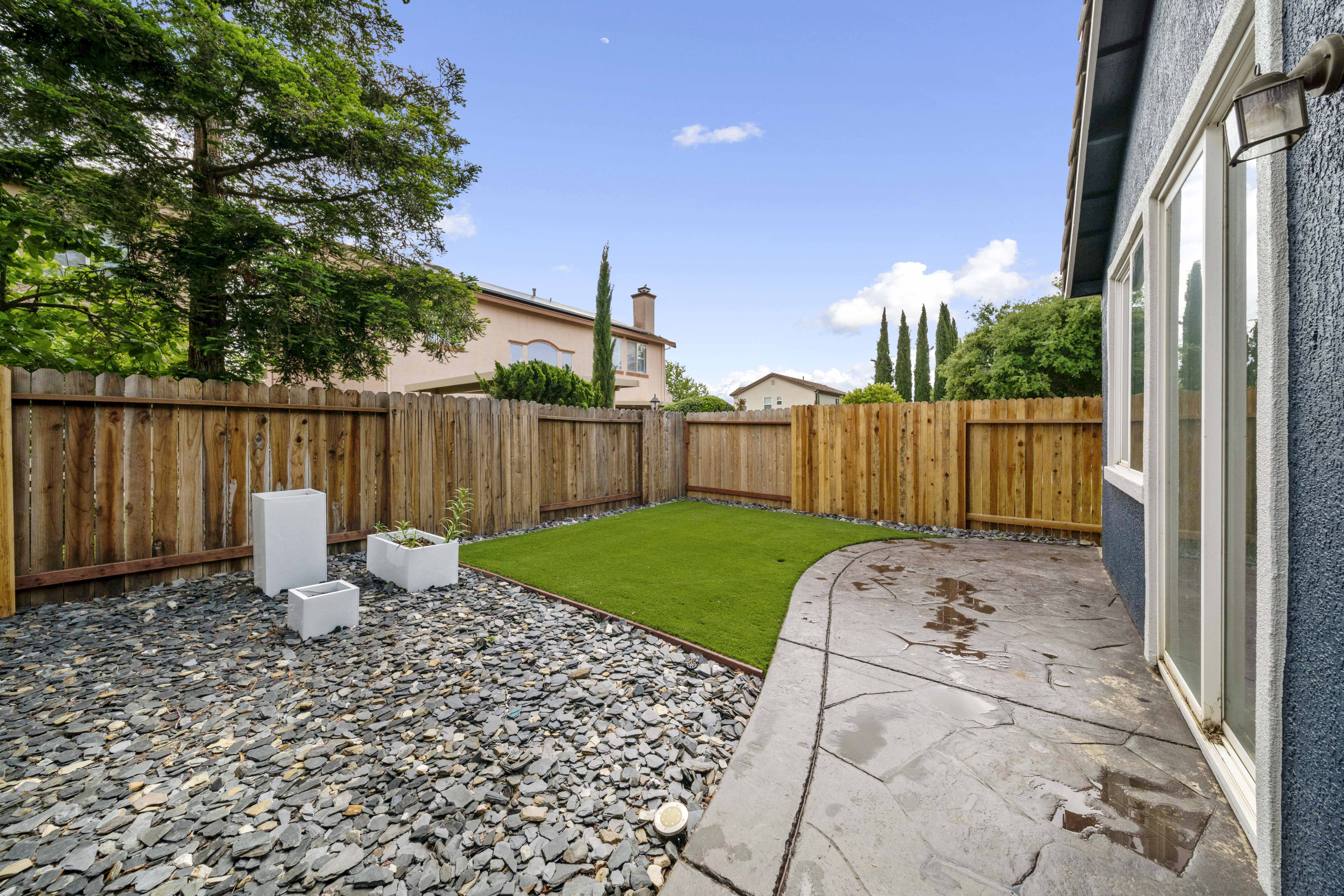 10113 Upshaw Way 