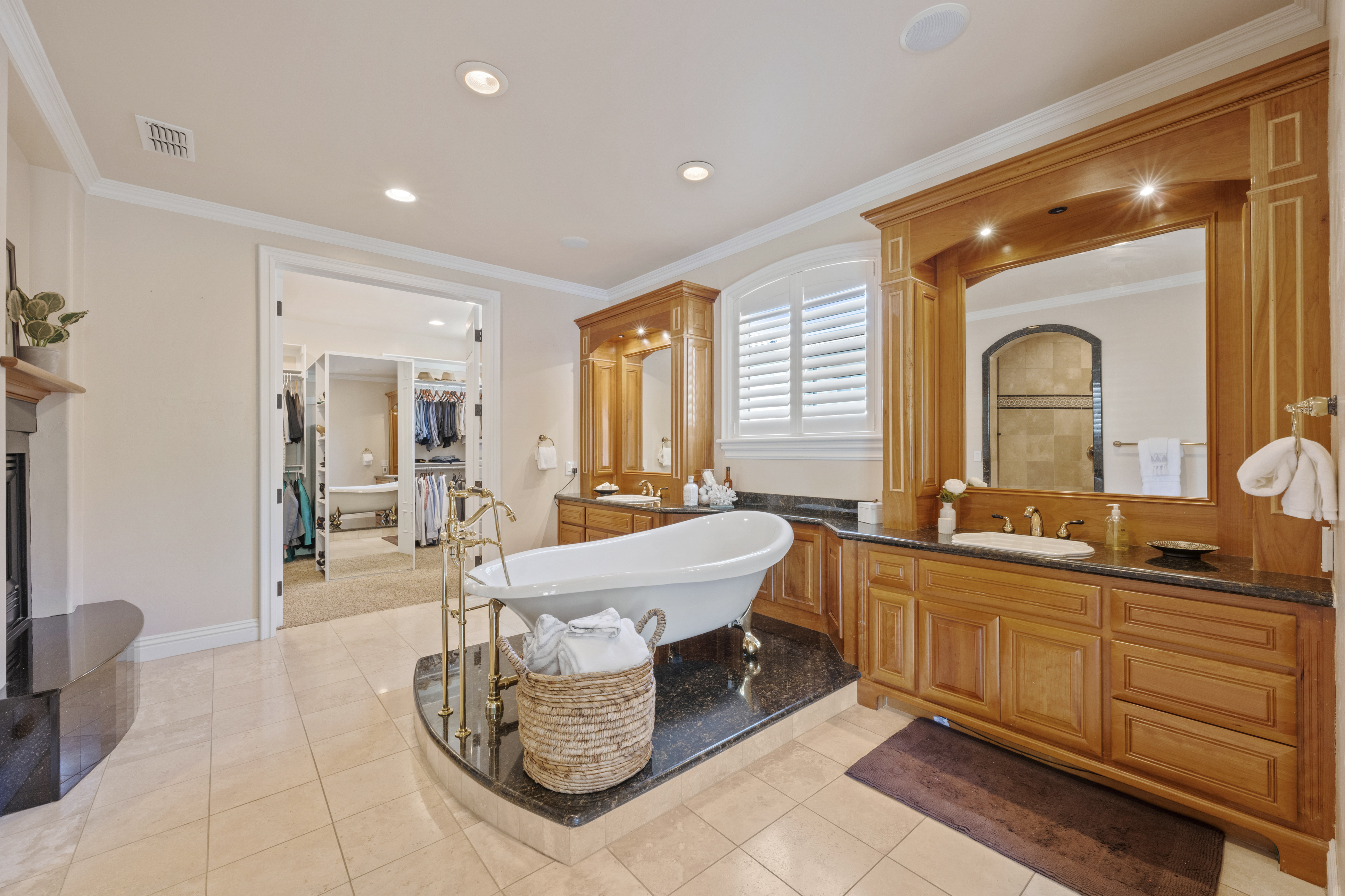 1239 Crocker Drive 