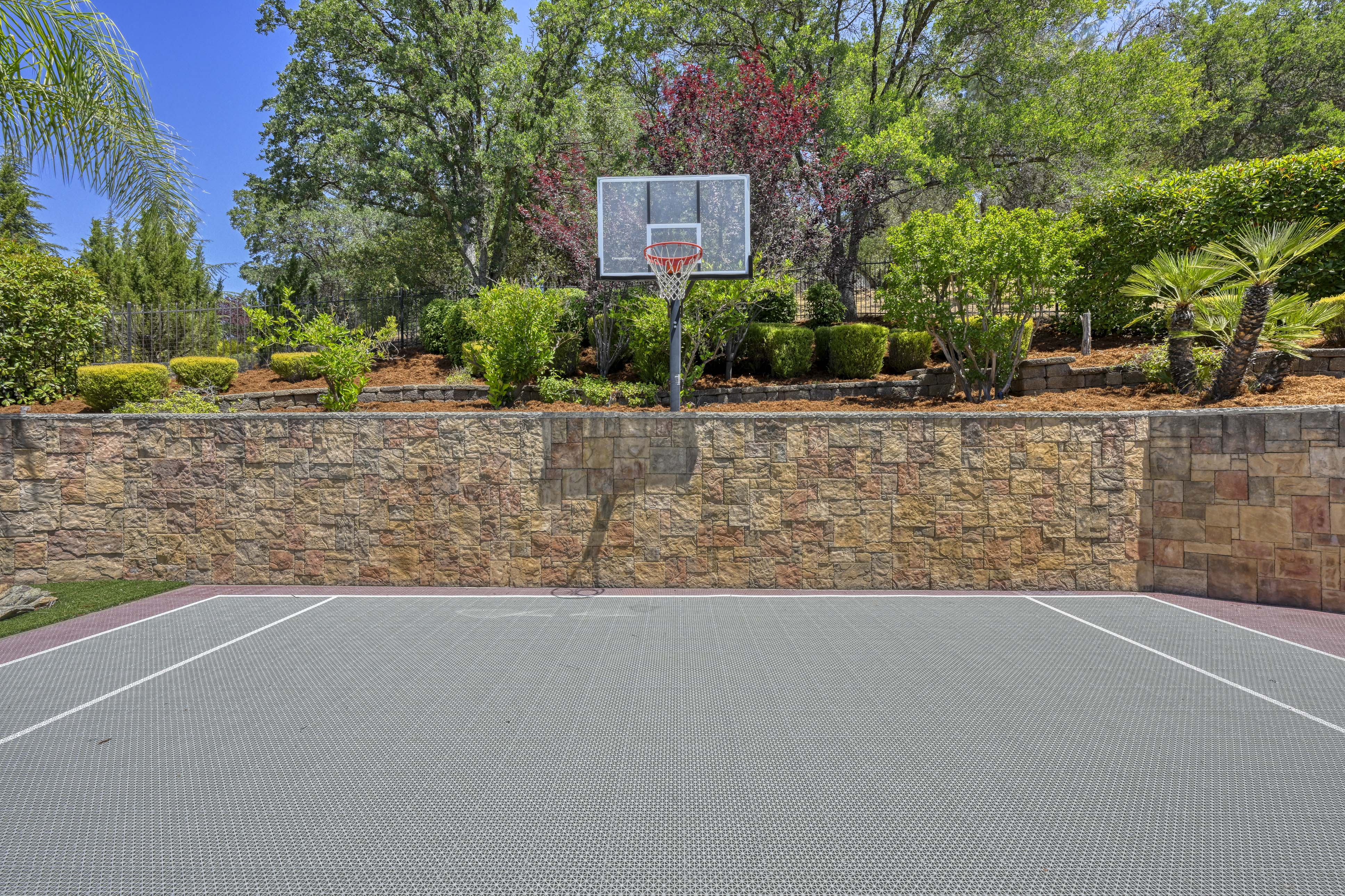 1239 Crocker Drive 