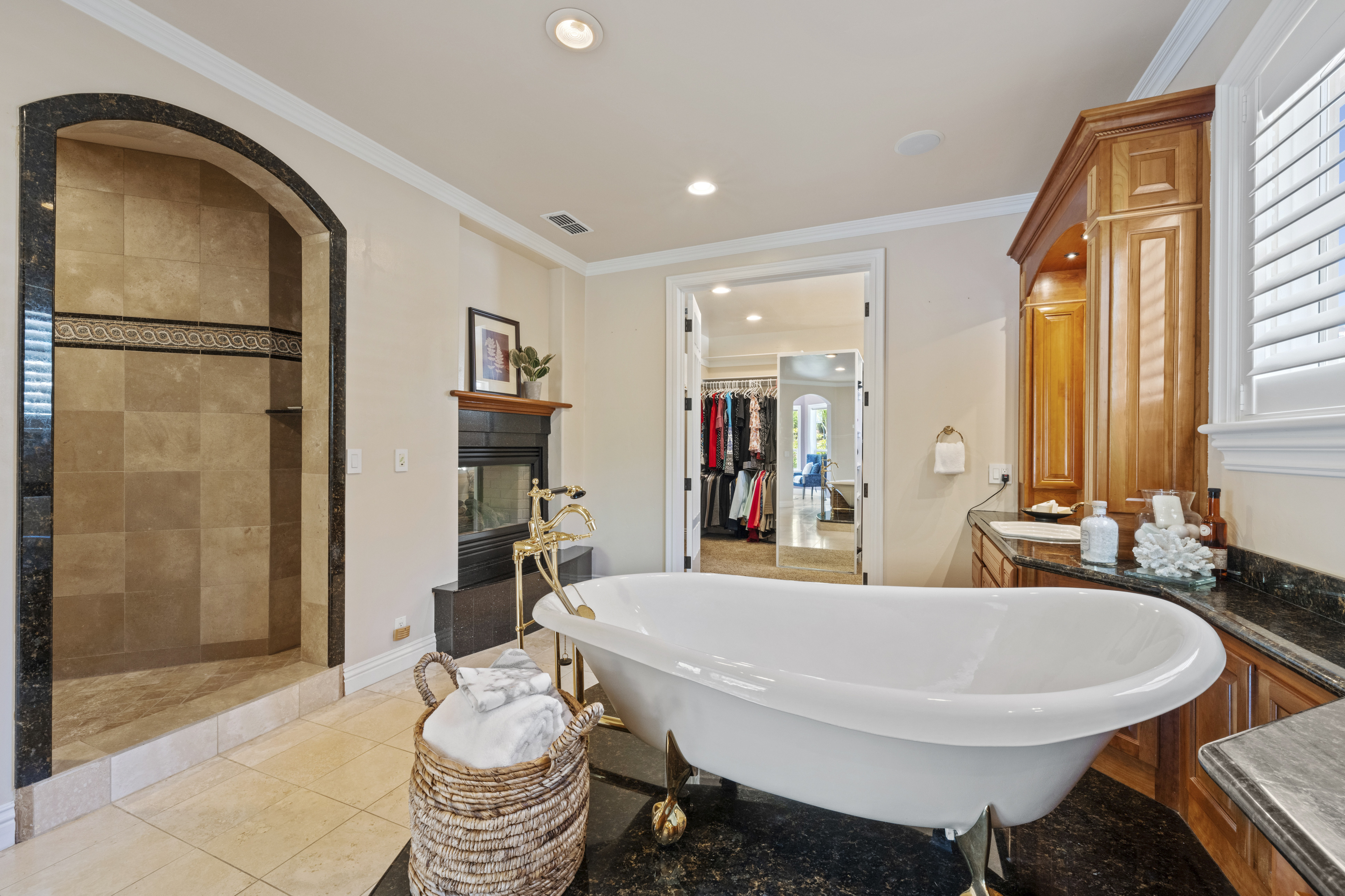 1239 Crocker Drive 
