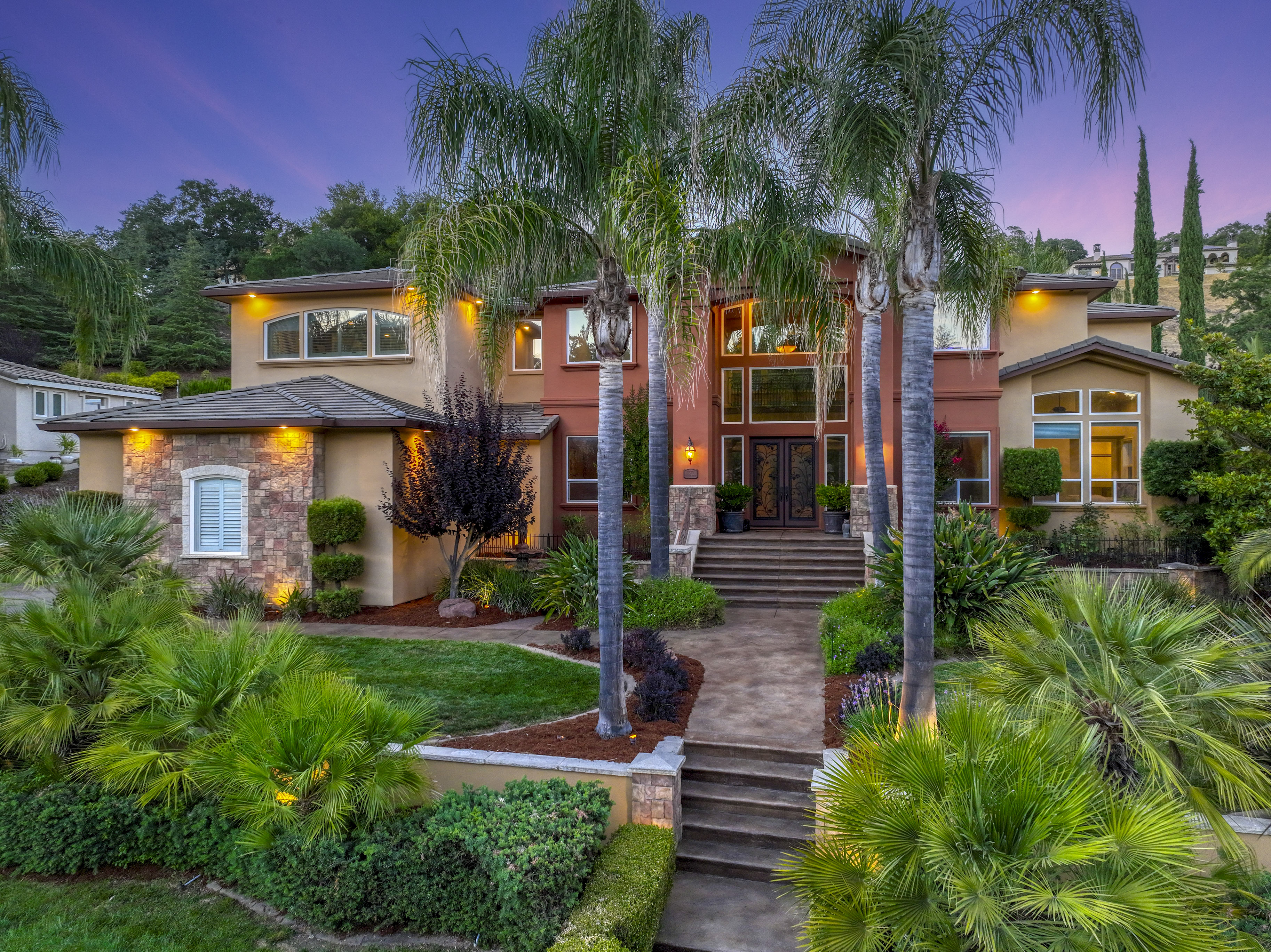 1239 Crocker Drive 