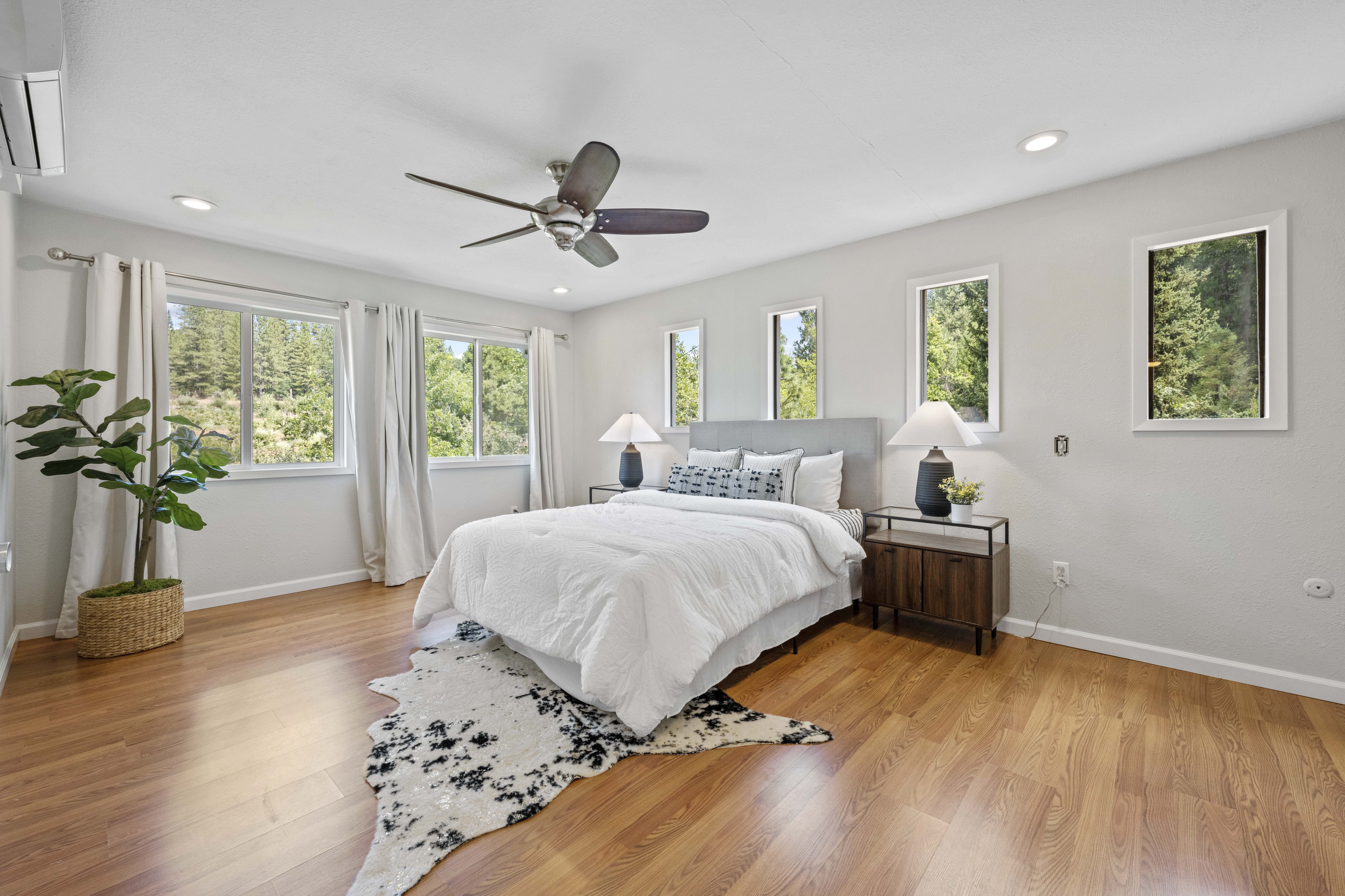 4344 Bumble Bee Lane 