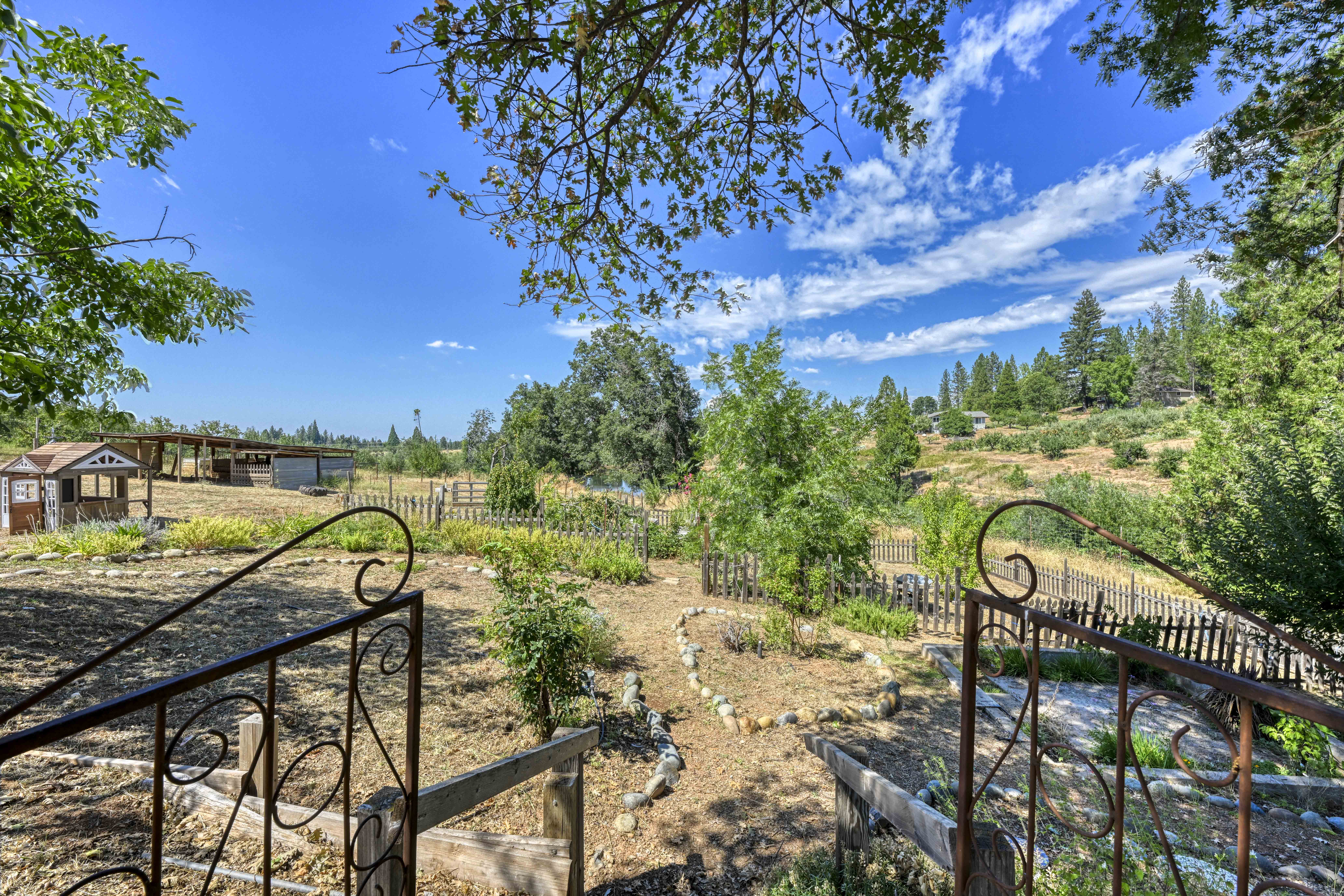 4344 Bumble Bee Lane 