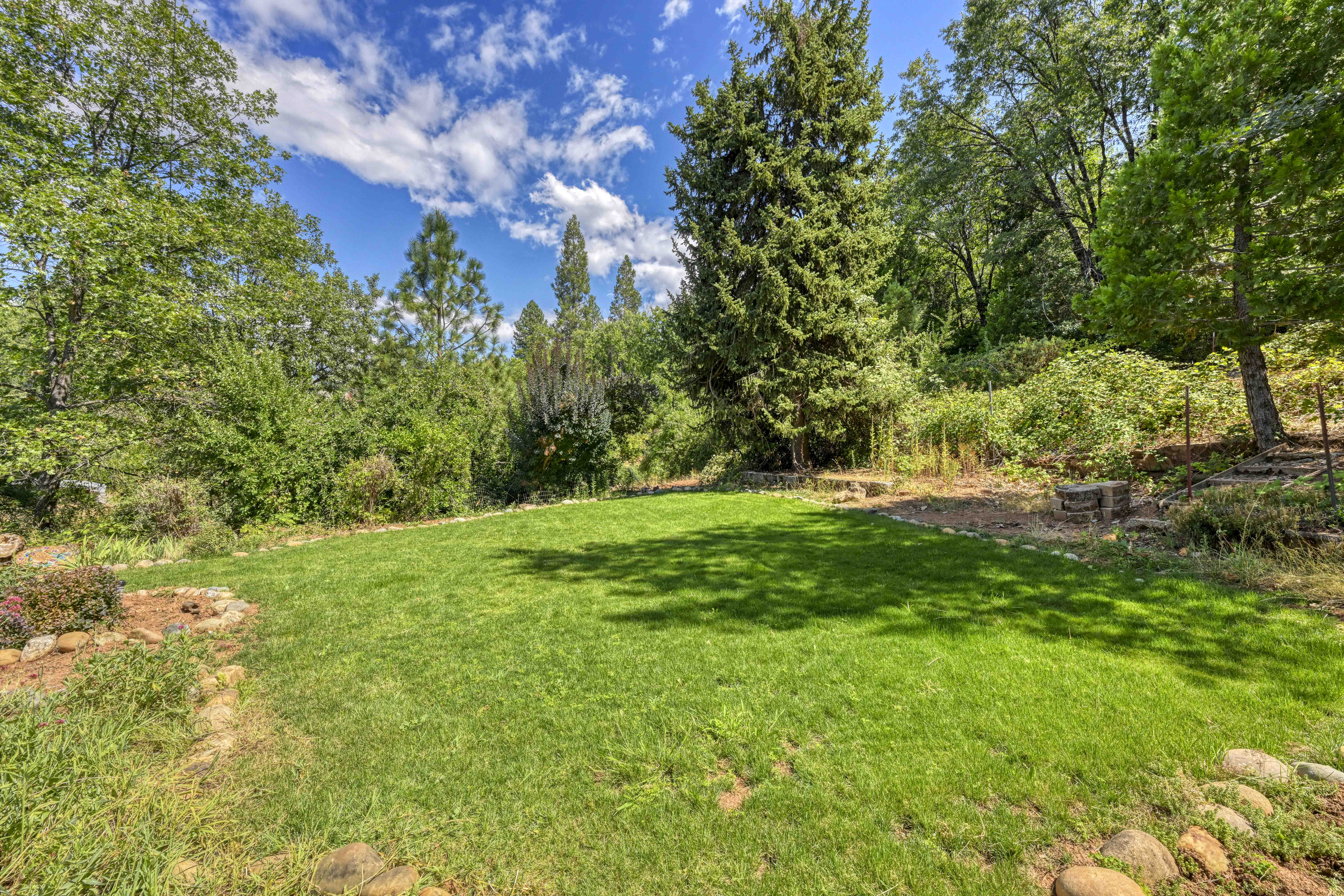 4344 Bumble Bee Lane 