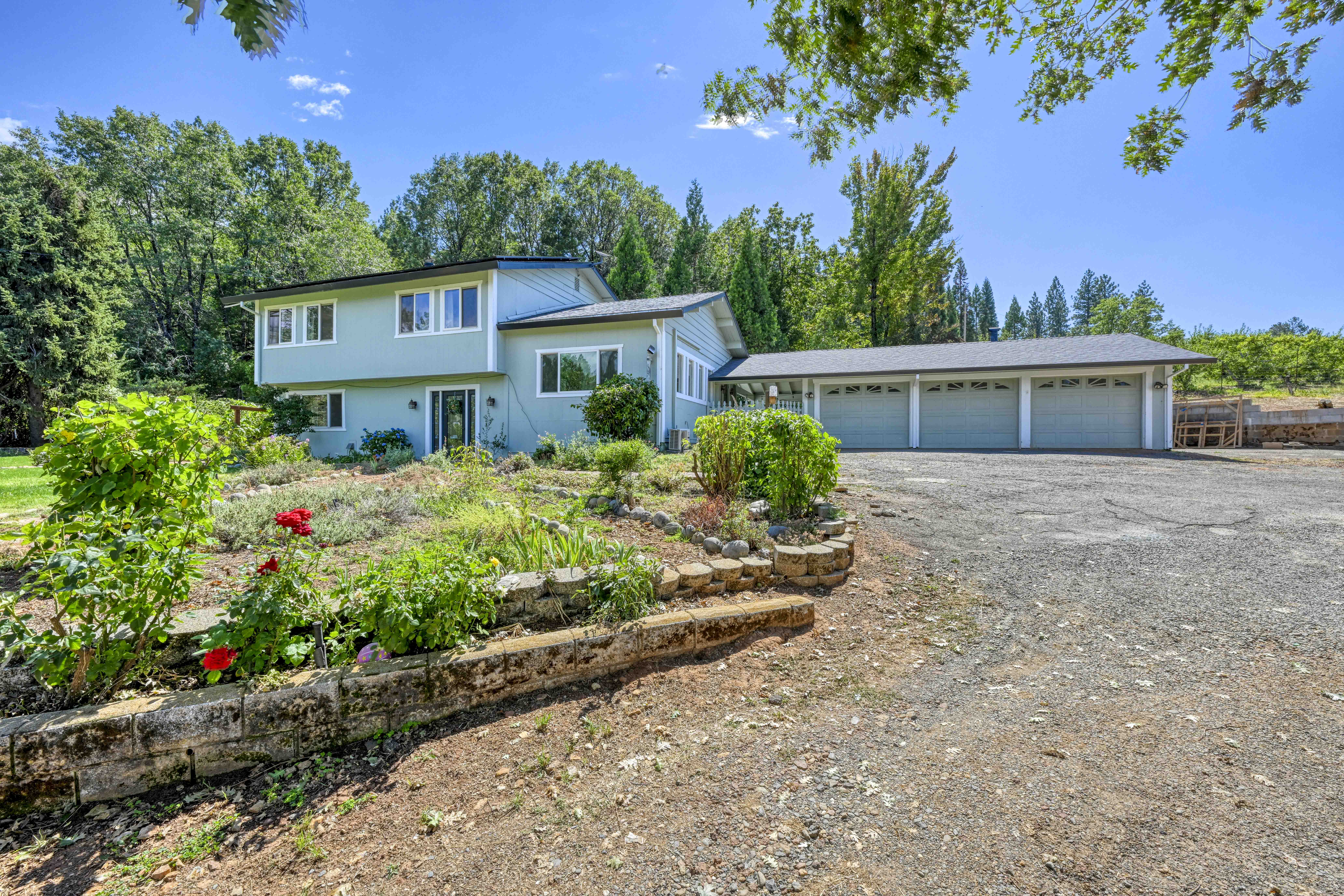 4344 Bumble Bee Lane 